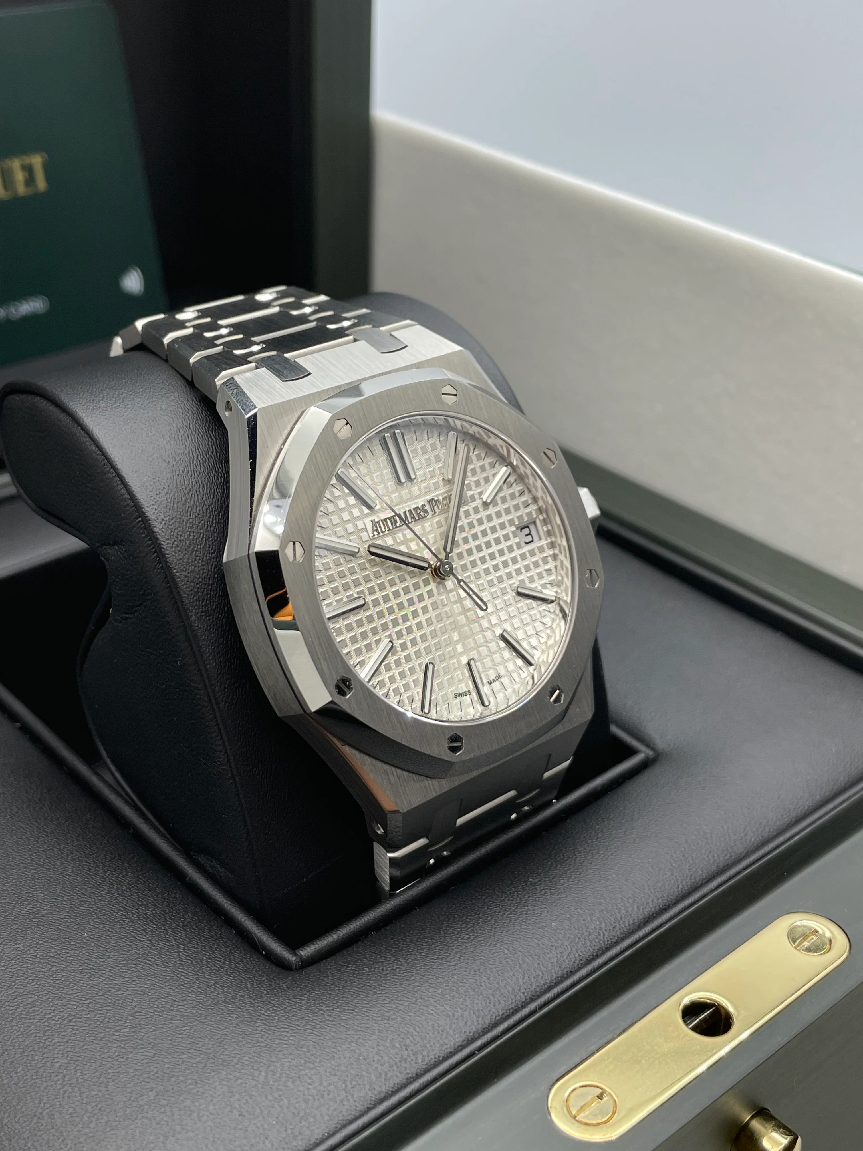 Audemars Piguet Royal Oak Automatic 41mm 15510ST 2023 [Preowned] - Image 8