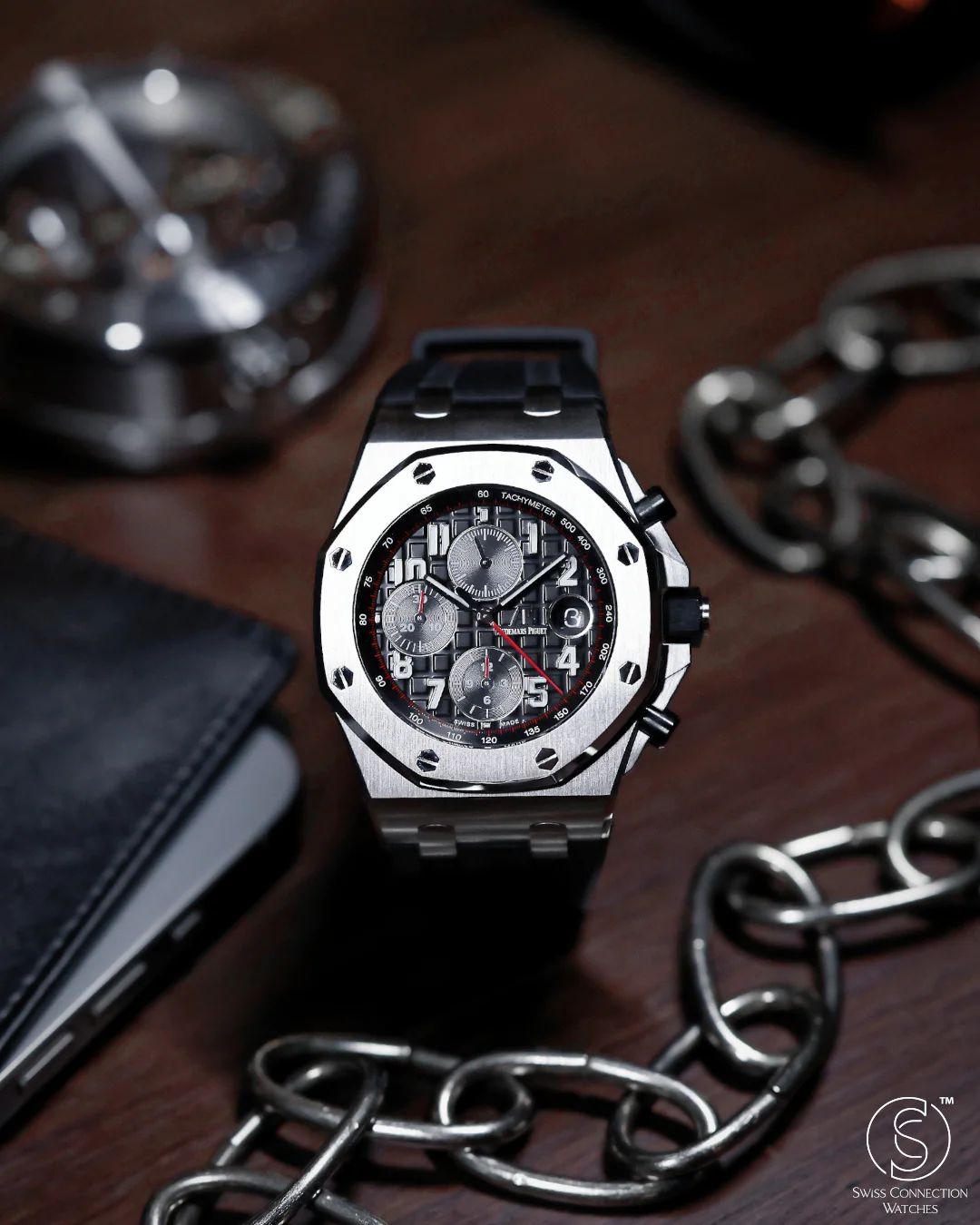 Audemars Piguet Royal Oak Offshore Chronograph Vampire 42mm 2017 [Preowned] - Image 4