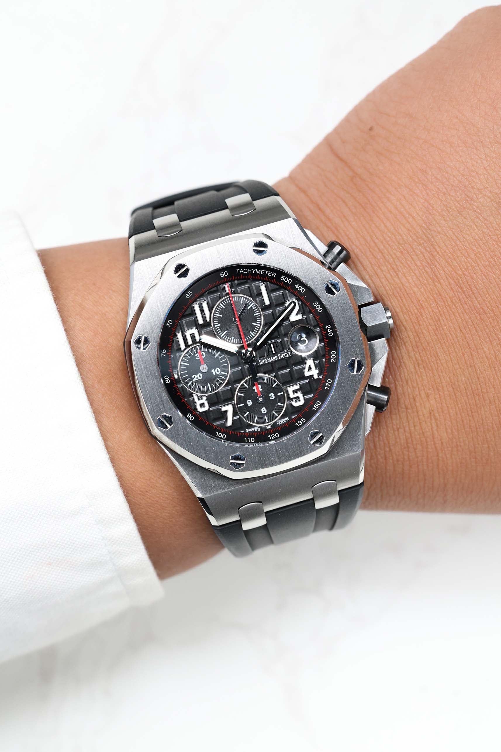 Audemars Piguet Royal Oak Offshore Chronograph Vampire 42mm 2017 [Preowned] - Image 6