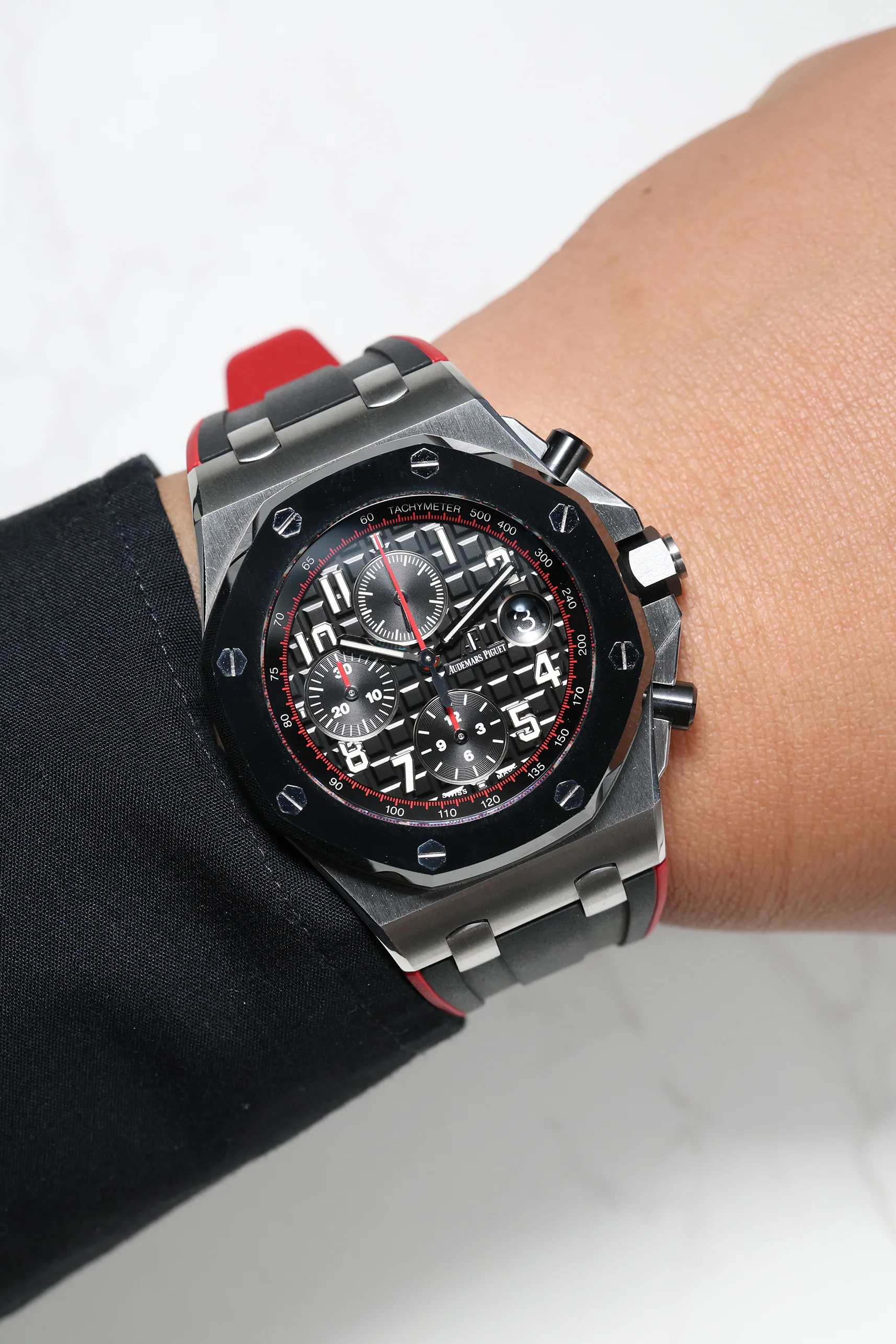 Audemars Piguet Royal Oak Offshore Chronograph Vampire 42mm 2018 [Preowned] - Image 6
