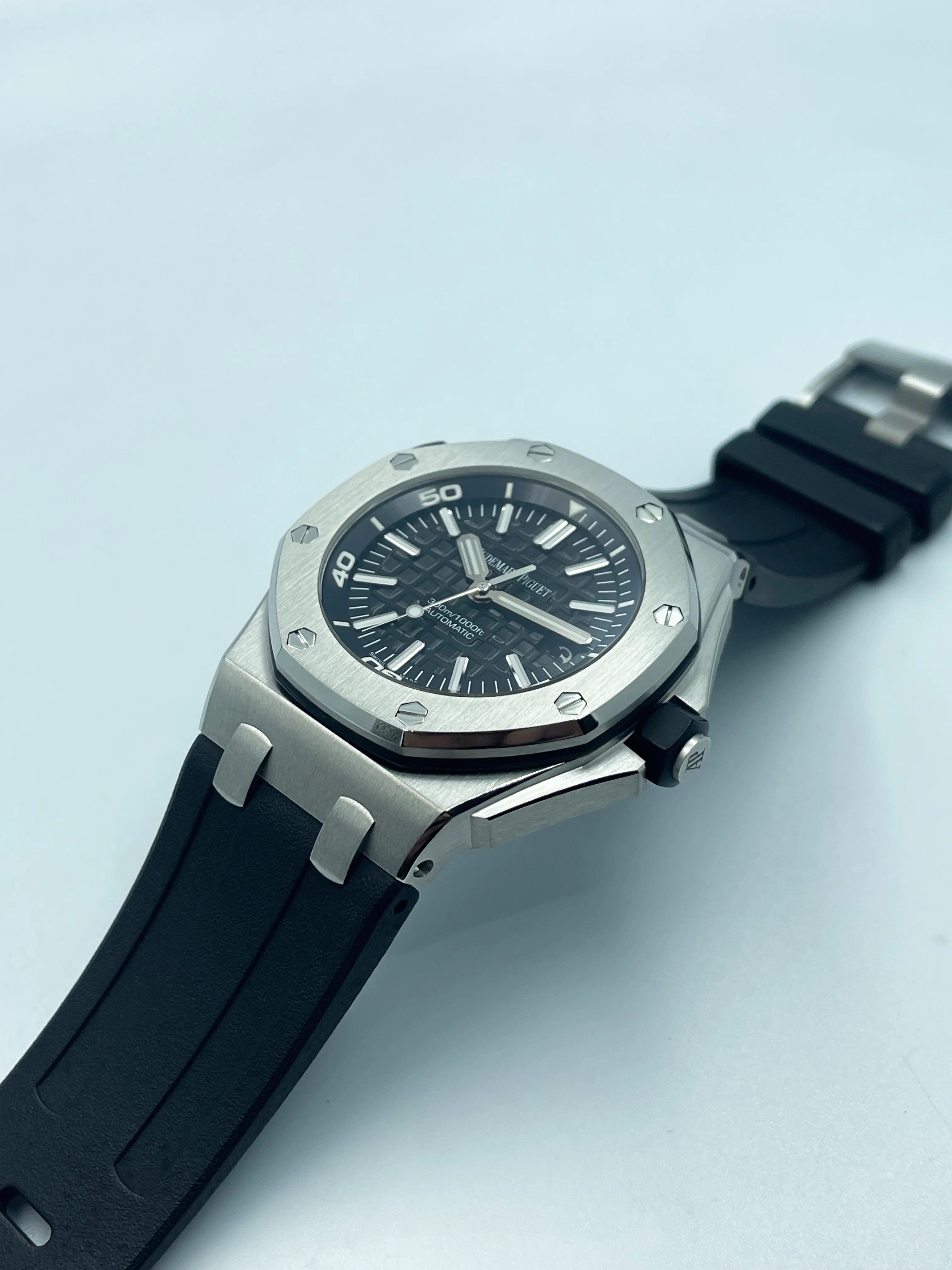 Audemars Piguet Royal Oak Offshore Diver 15703ST 42mm 2012 [Preowned] - Image 12