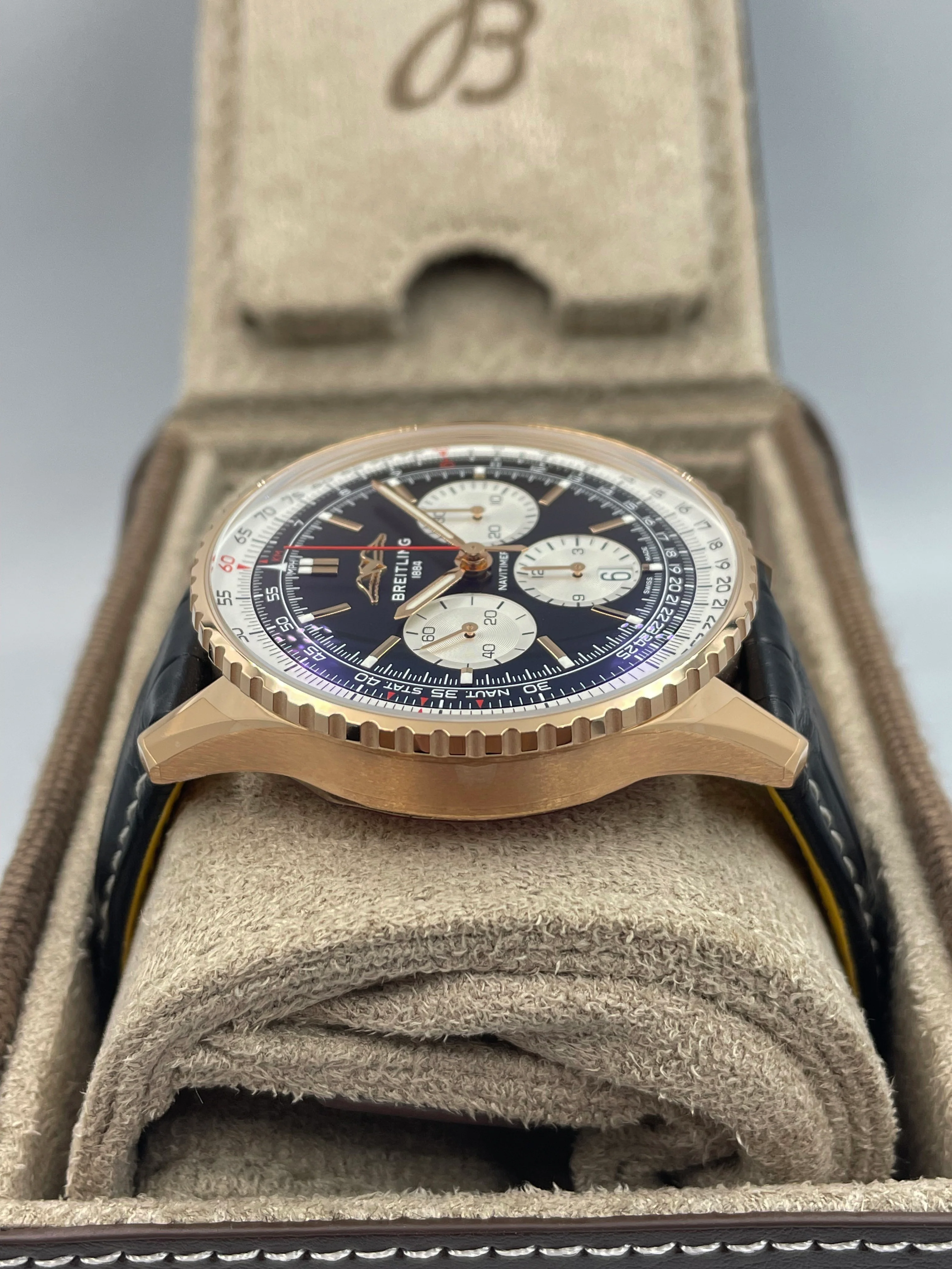 Breitling Navitimer B01 Chronograph 43mm Rose Gold RB0138211B1P1 - Image 7