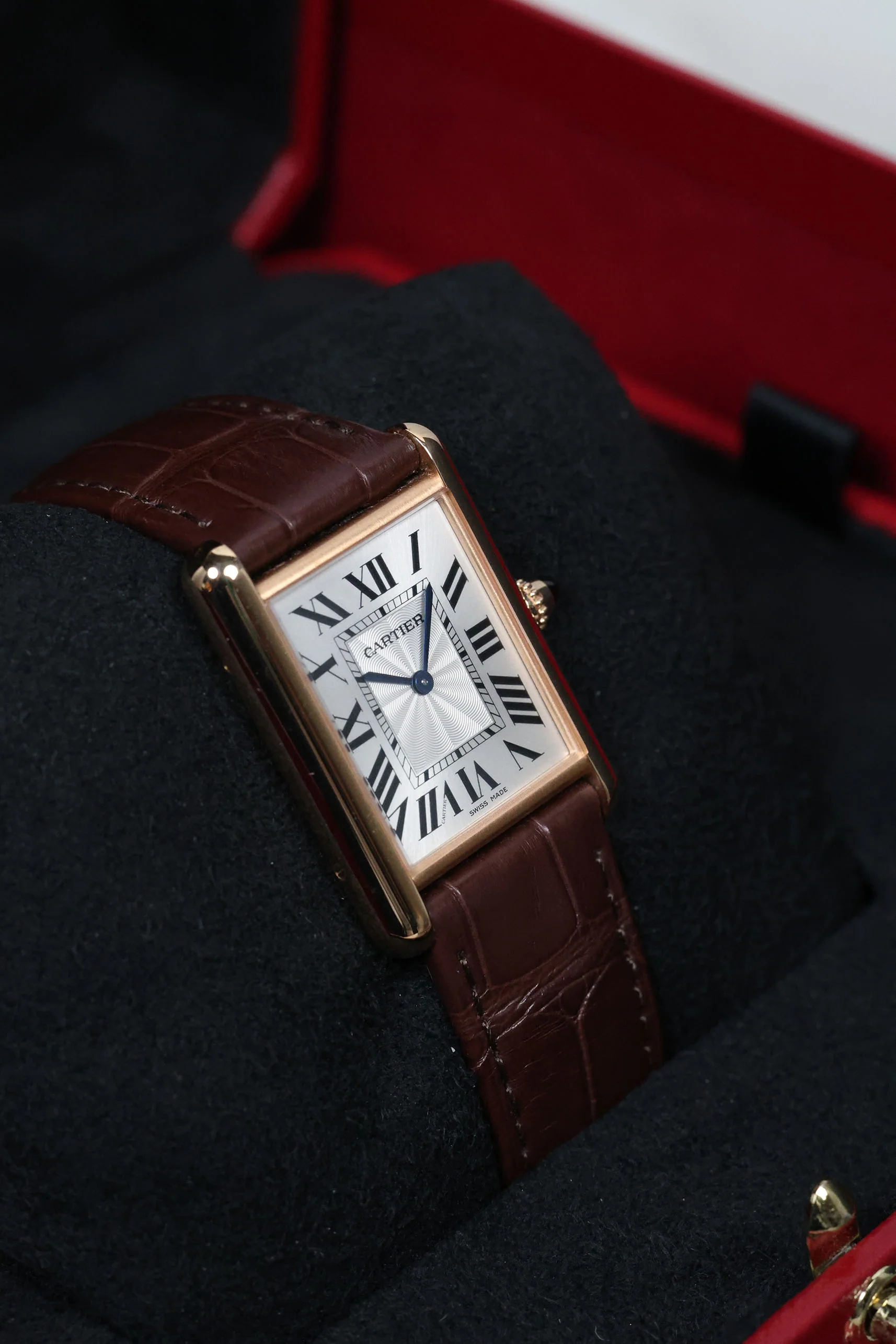Cartier Tank Louis Large WGTA0011 2021 [Preowned] - Image 10