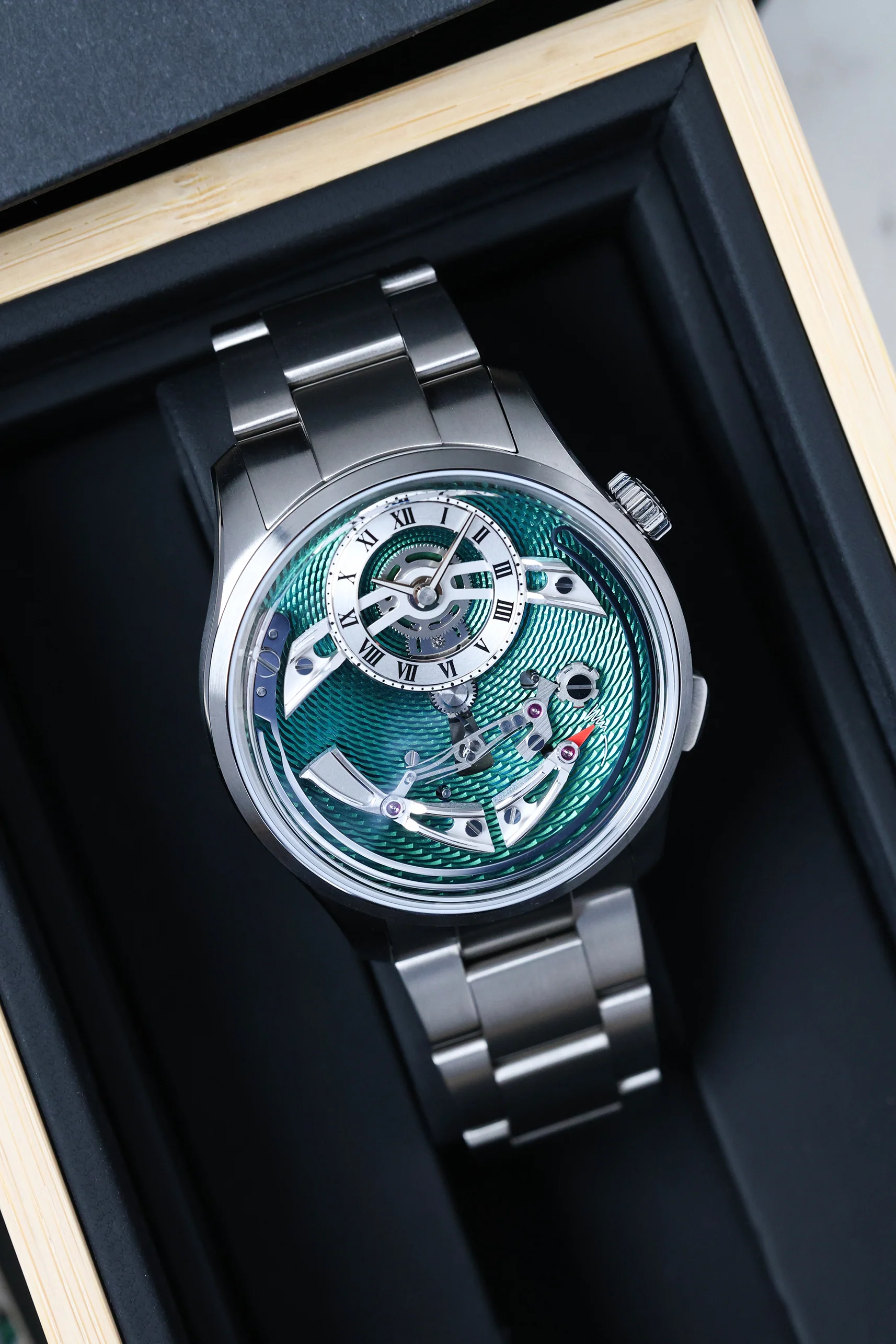 Christopher Ward C1 Bel Canto Classic Verde 2025 [Preowned] - Image 8