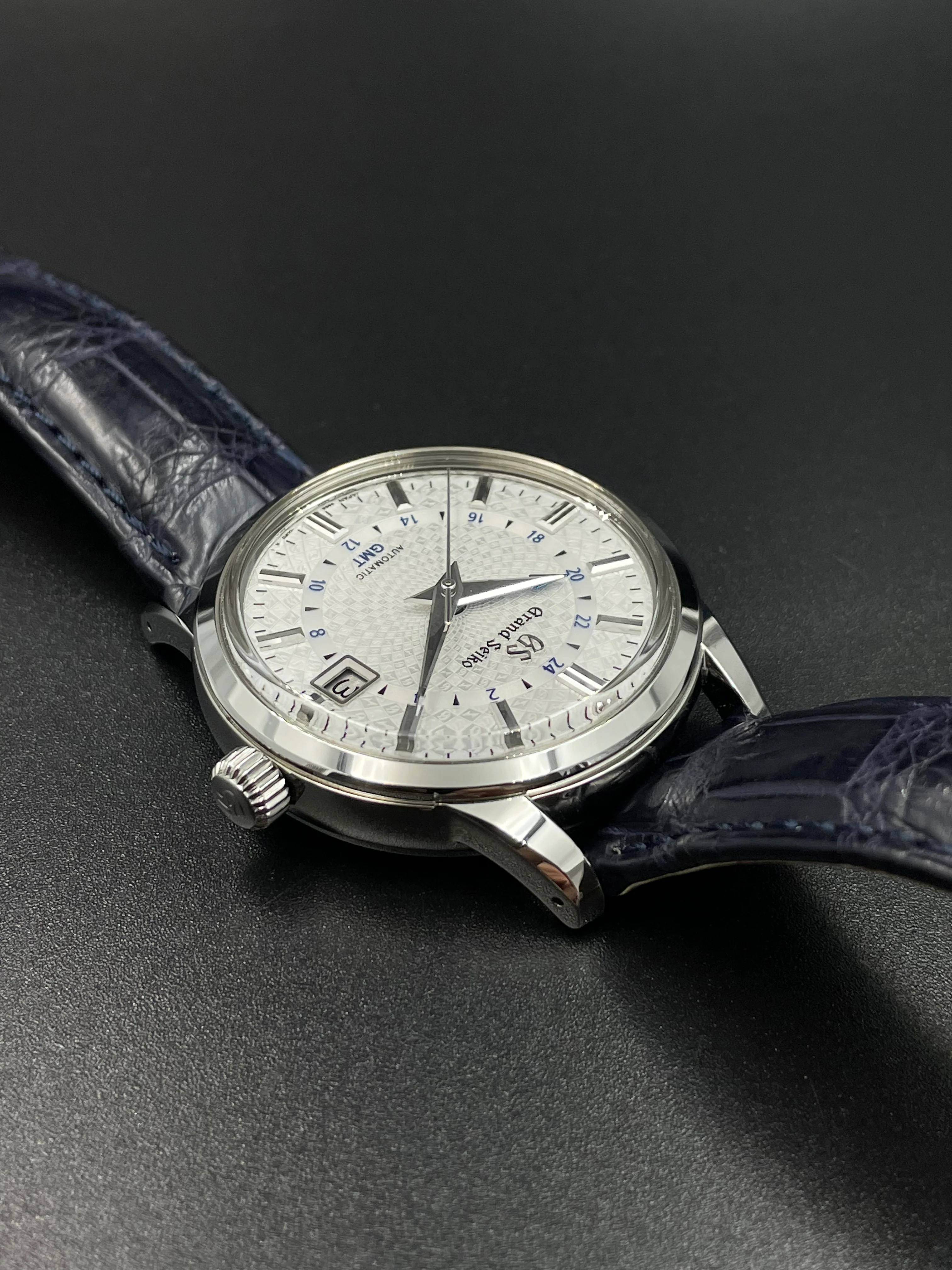 Grand Seiko Elegance SBGM235 'Kiku' 9S GMT 20th Anniversary LE 39.5mm 2018 [Preowned] - Image 10