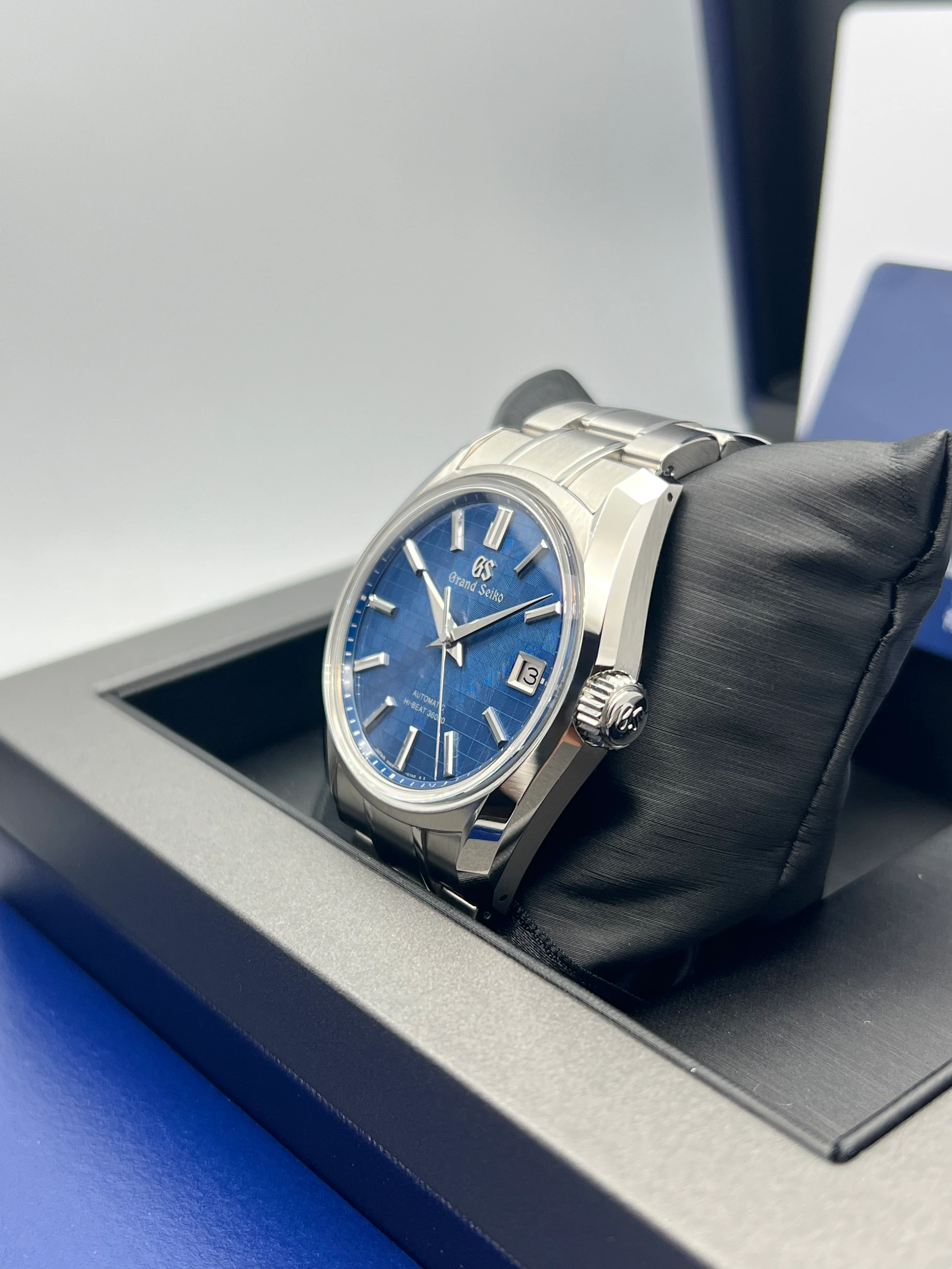 Grand Seiko Heritage Hi-Beat Ginza Limited Edition SBGH315 - Image 10