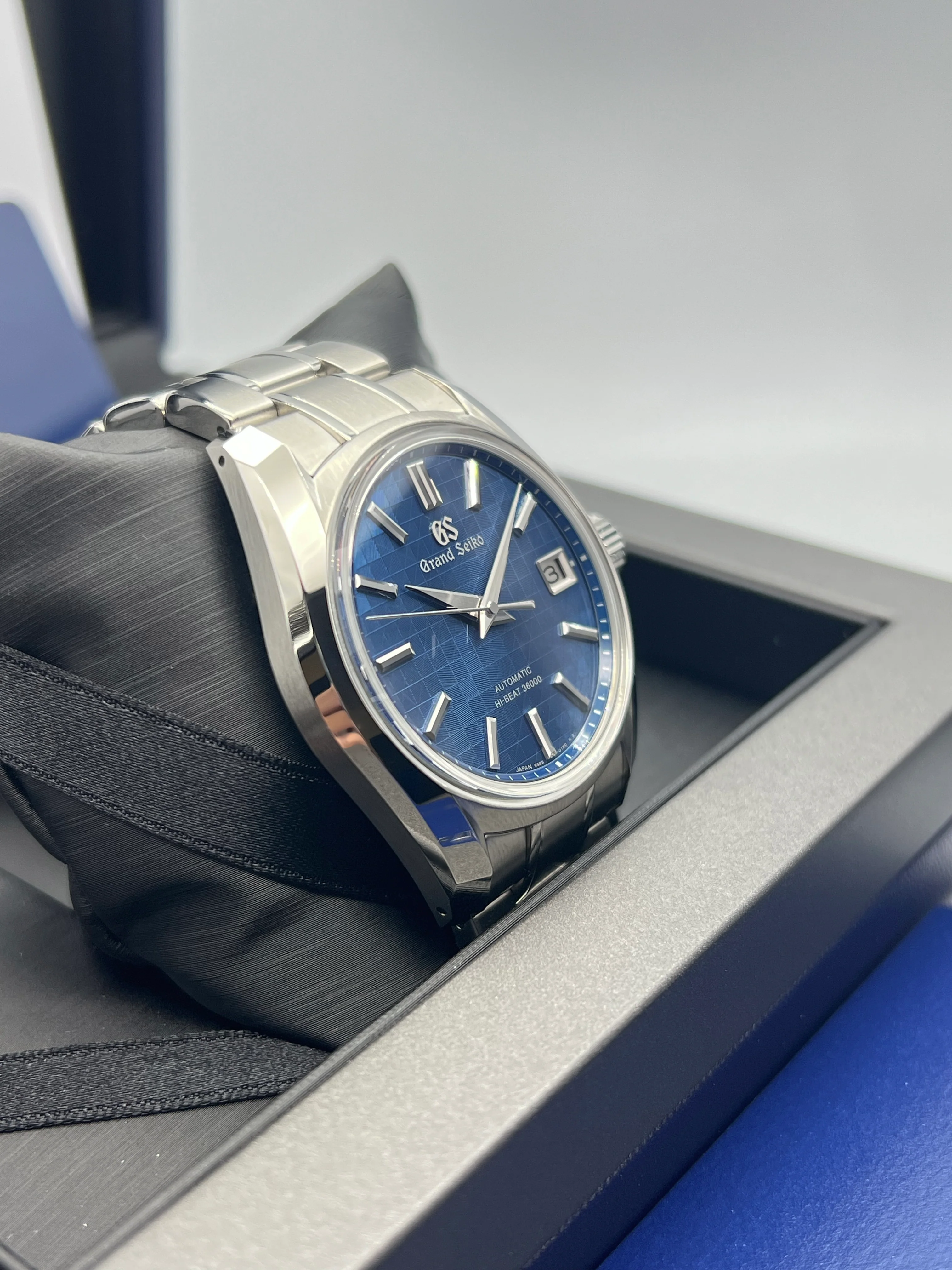 Grand Seiko Heritage Hi-Beat Ginza Limited Edition SBGH315 - Image 9