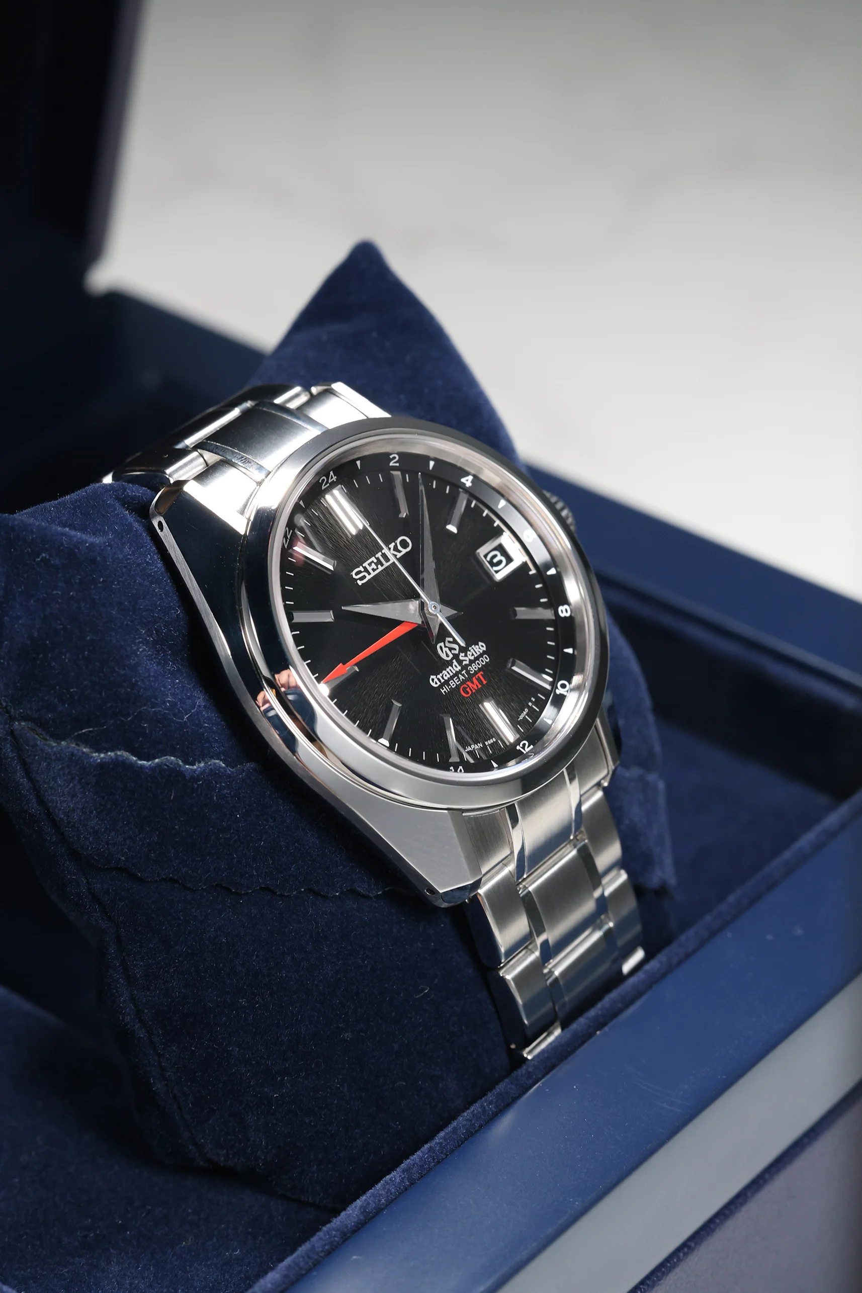 Grand Seiko Hi-Beat GMT 44GS Double Logo SBGJ003 2015 [Preowned] - Image 6