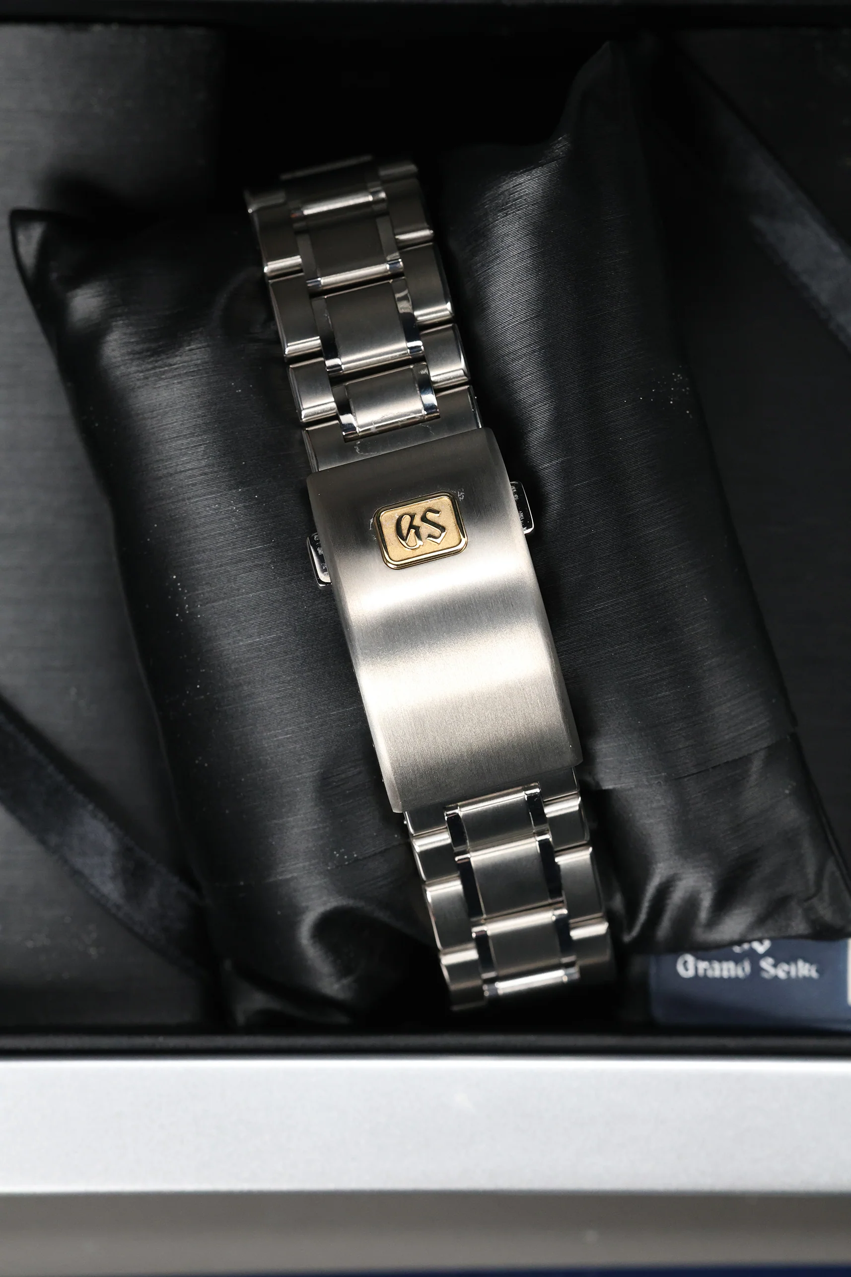 Grand Seiko SBGE215 Spring Drive GMT Titanium 44mm 2020 [Preowned] - Image 18