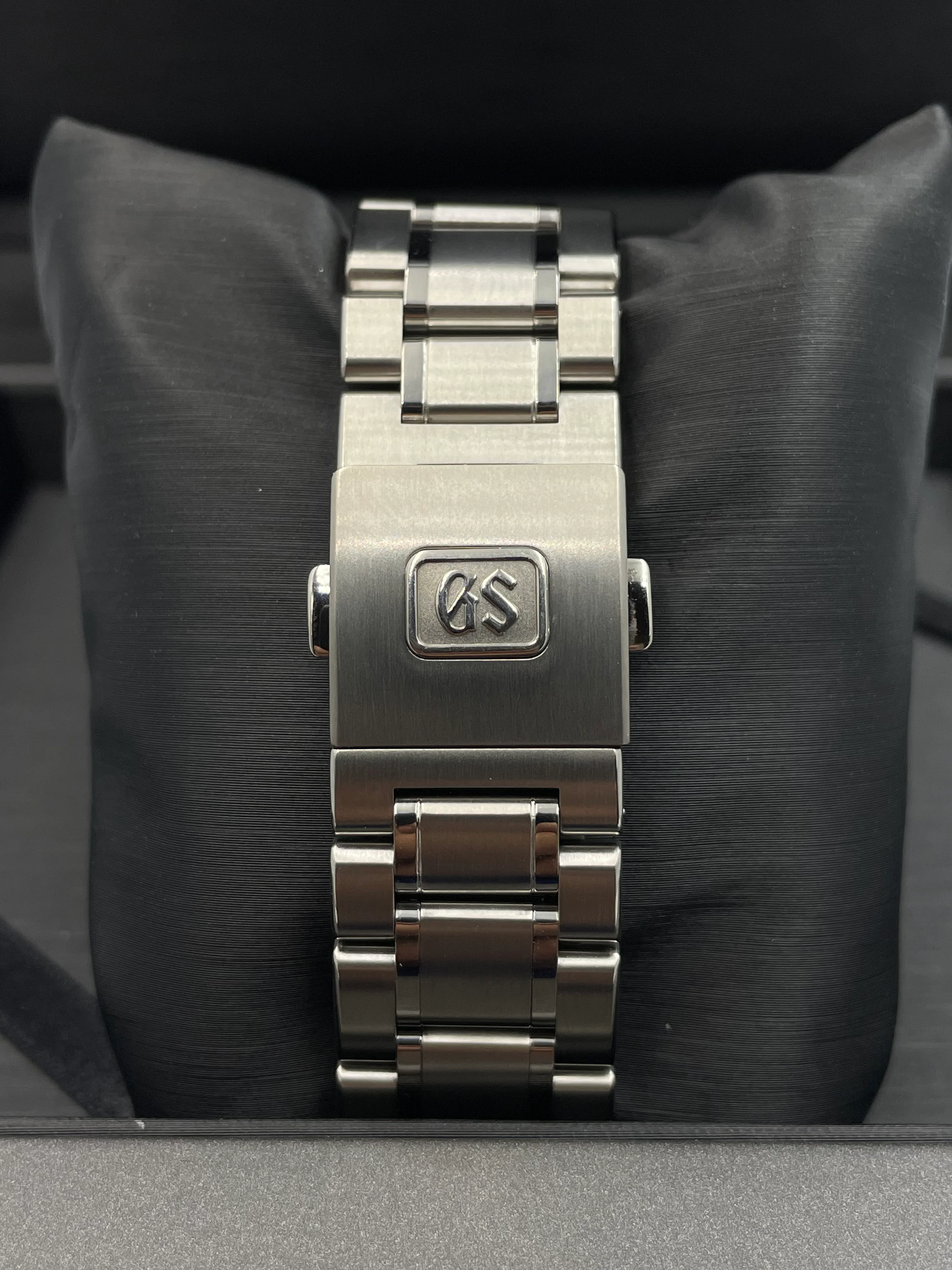 Grand Seiko Spring Drive "Snowflake" SBGA211G 2022 [Preowned] - Image 18
