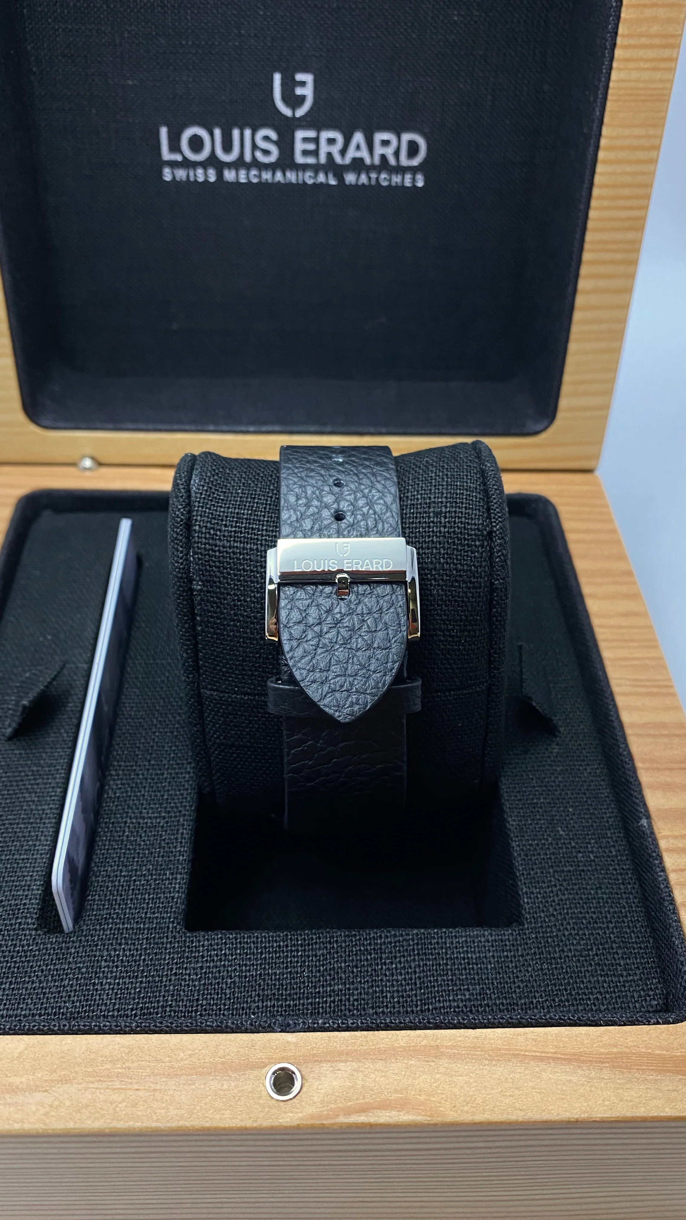 Louis Erard Le Régulateur x Massena LAB Gold 42mm - Image 12