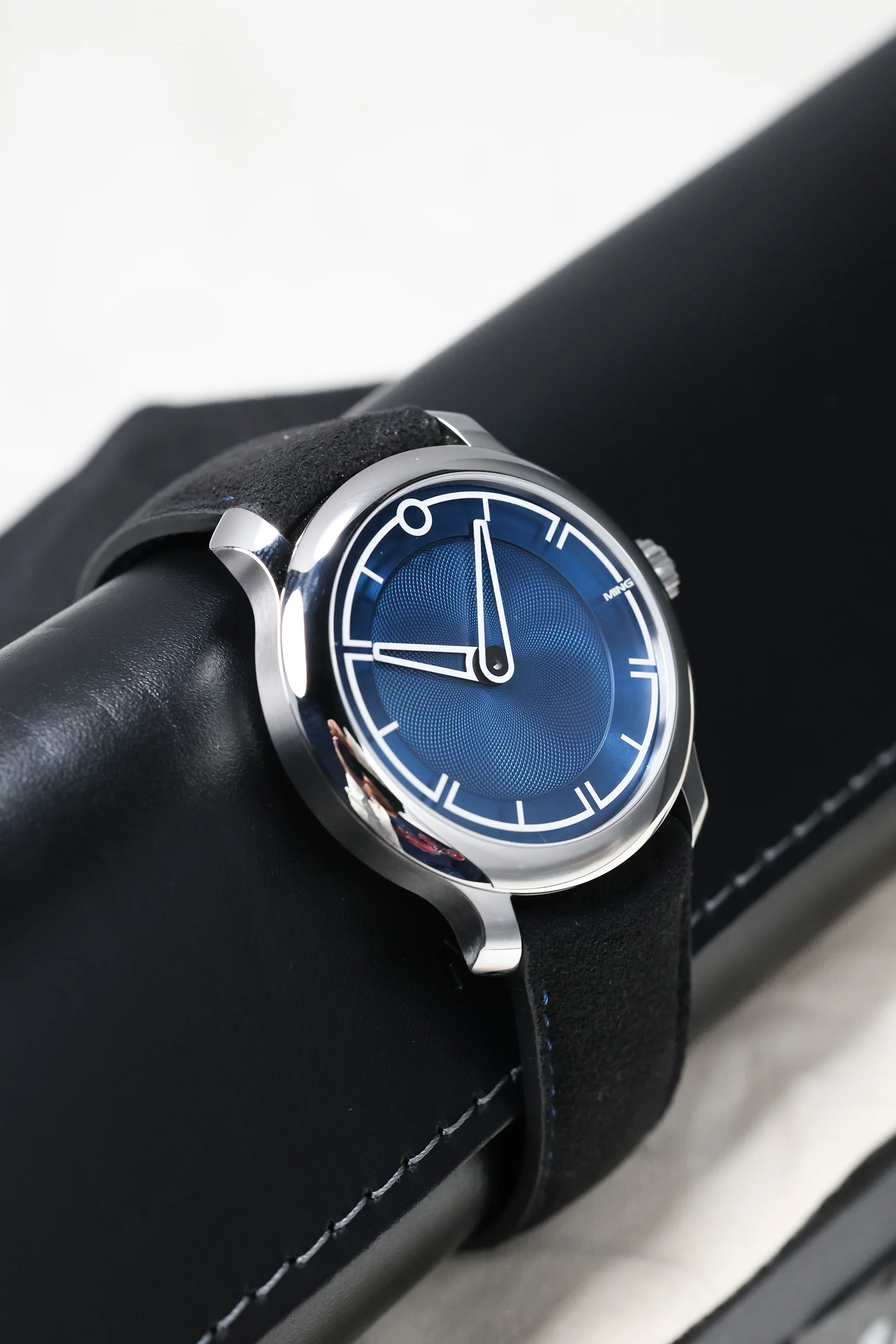 MING 17.09 Blue 38mm 2022 [Preowned] - Image 9