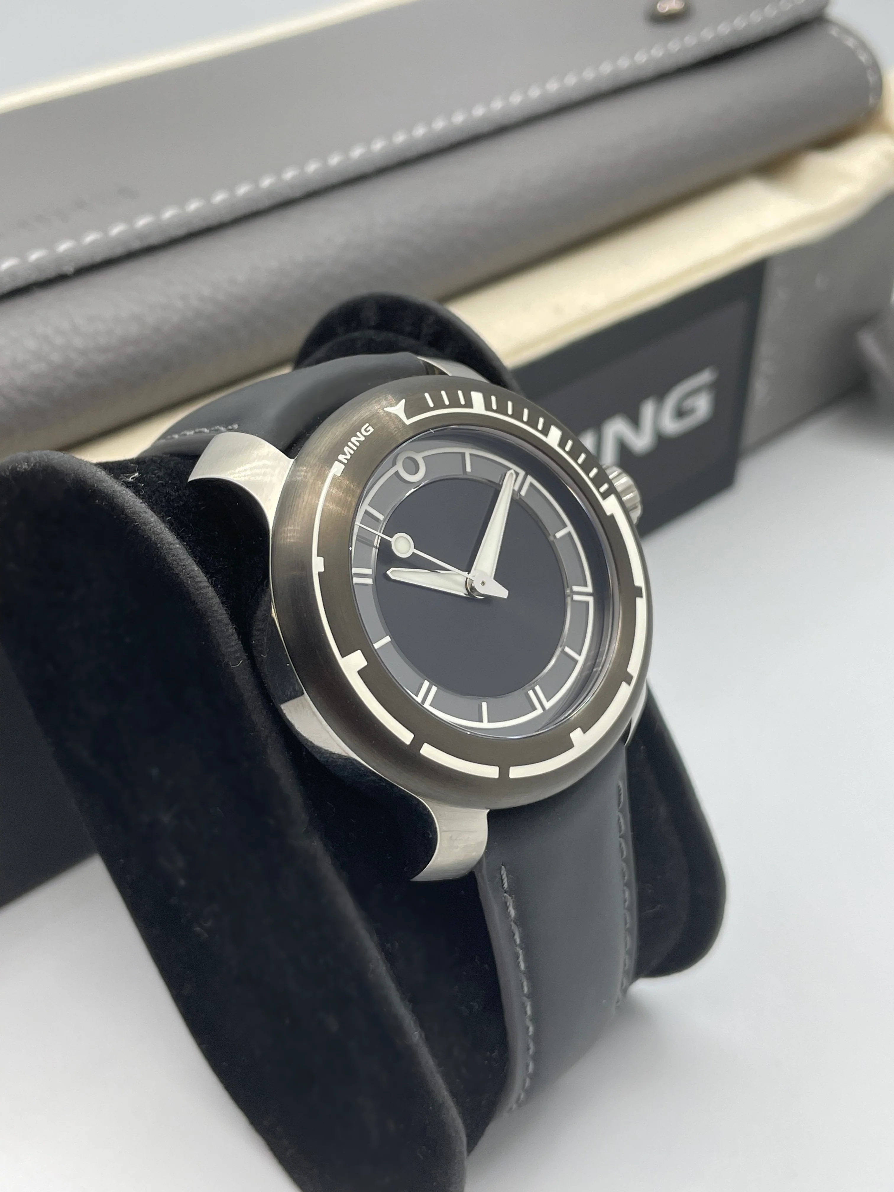 MING 18.01 H41 Diver 40mm 2021 NOS - Image 4