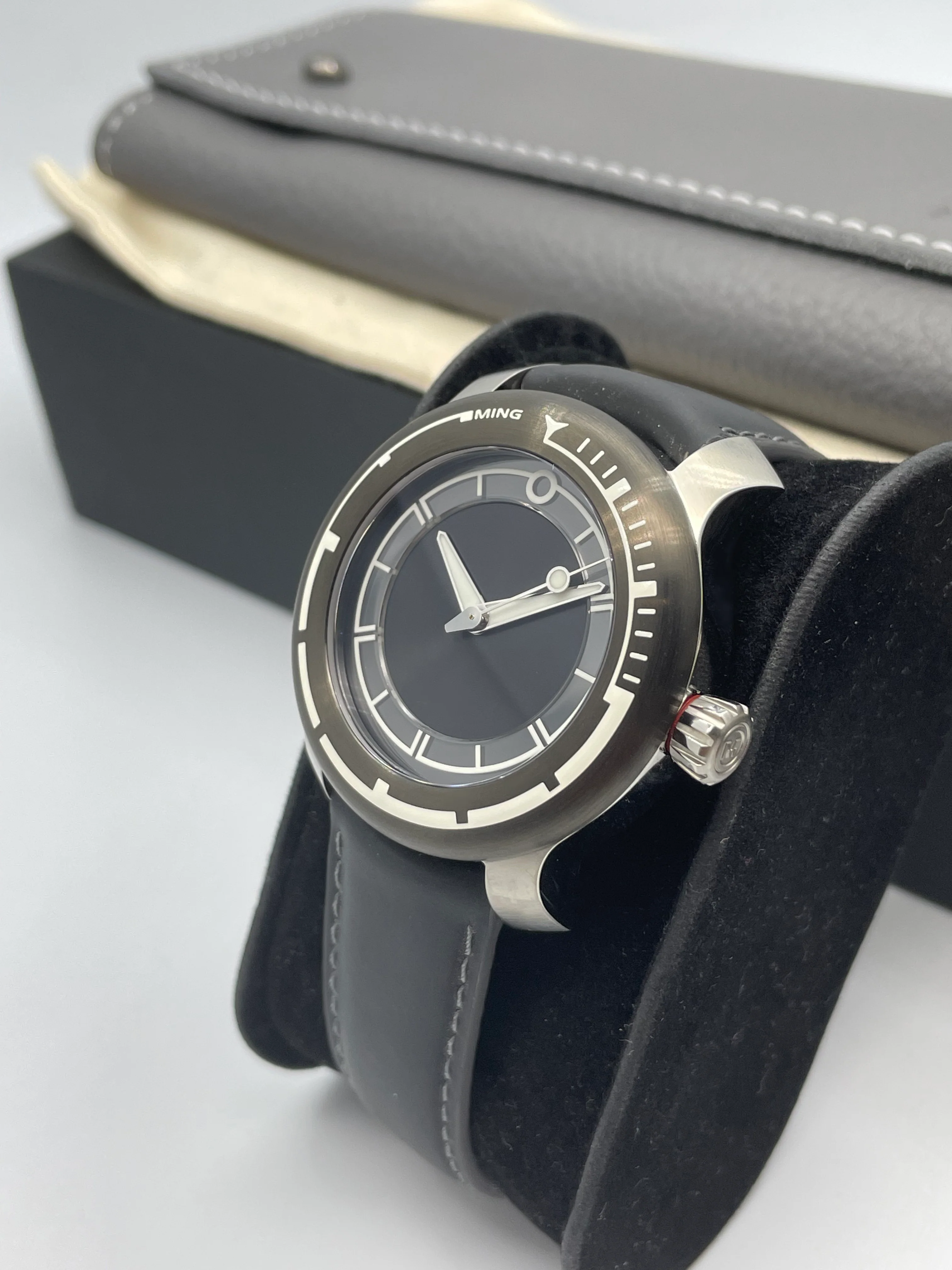 MING 18.01 H41 Diver 40mm 2021 NOS - Image 6