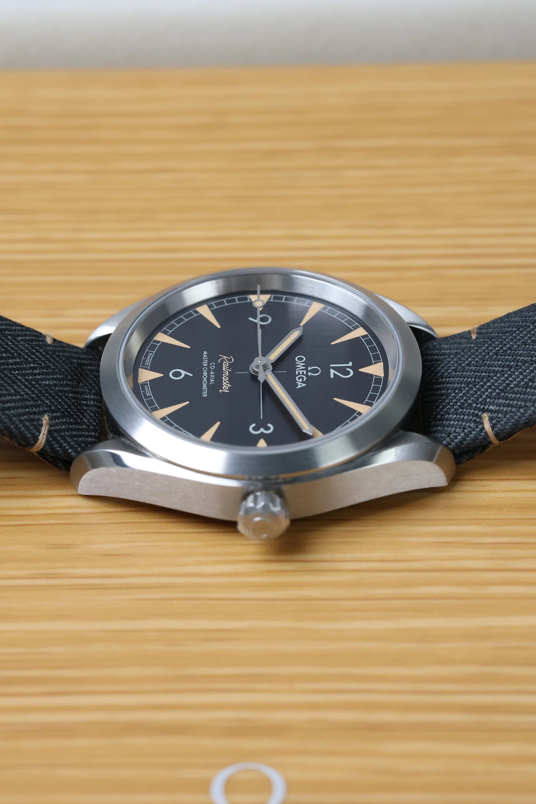 Omega Seamaster Railmaster 40mm 2023 [Preowned] - Image 12