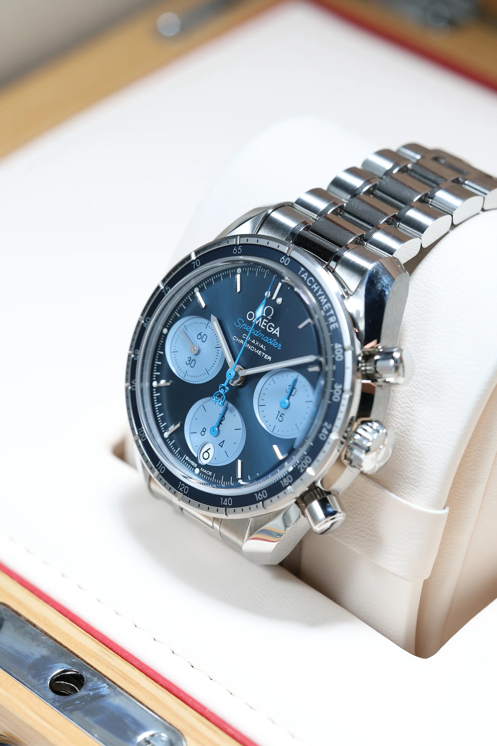 Omega Speedmaster "Orbis" 38mm 2024 [Preowned] - Image 10