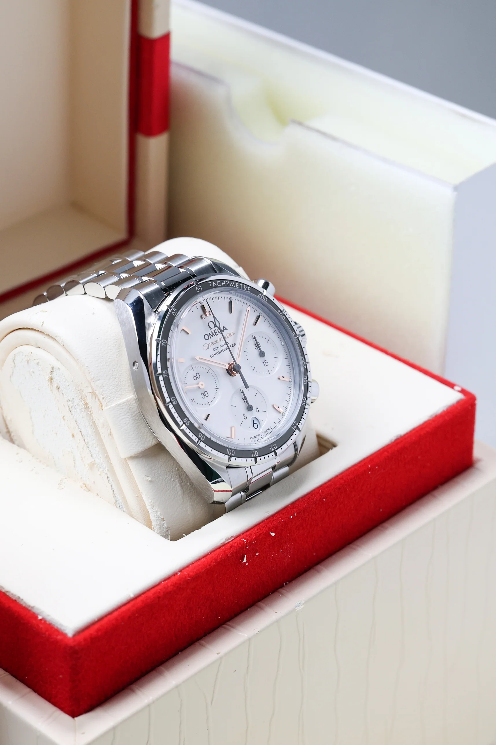 Omega Speedmaster Opaline Silver 38mm 324.30.38.50.02.001 2022 [Preowned] - Image 10