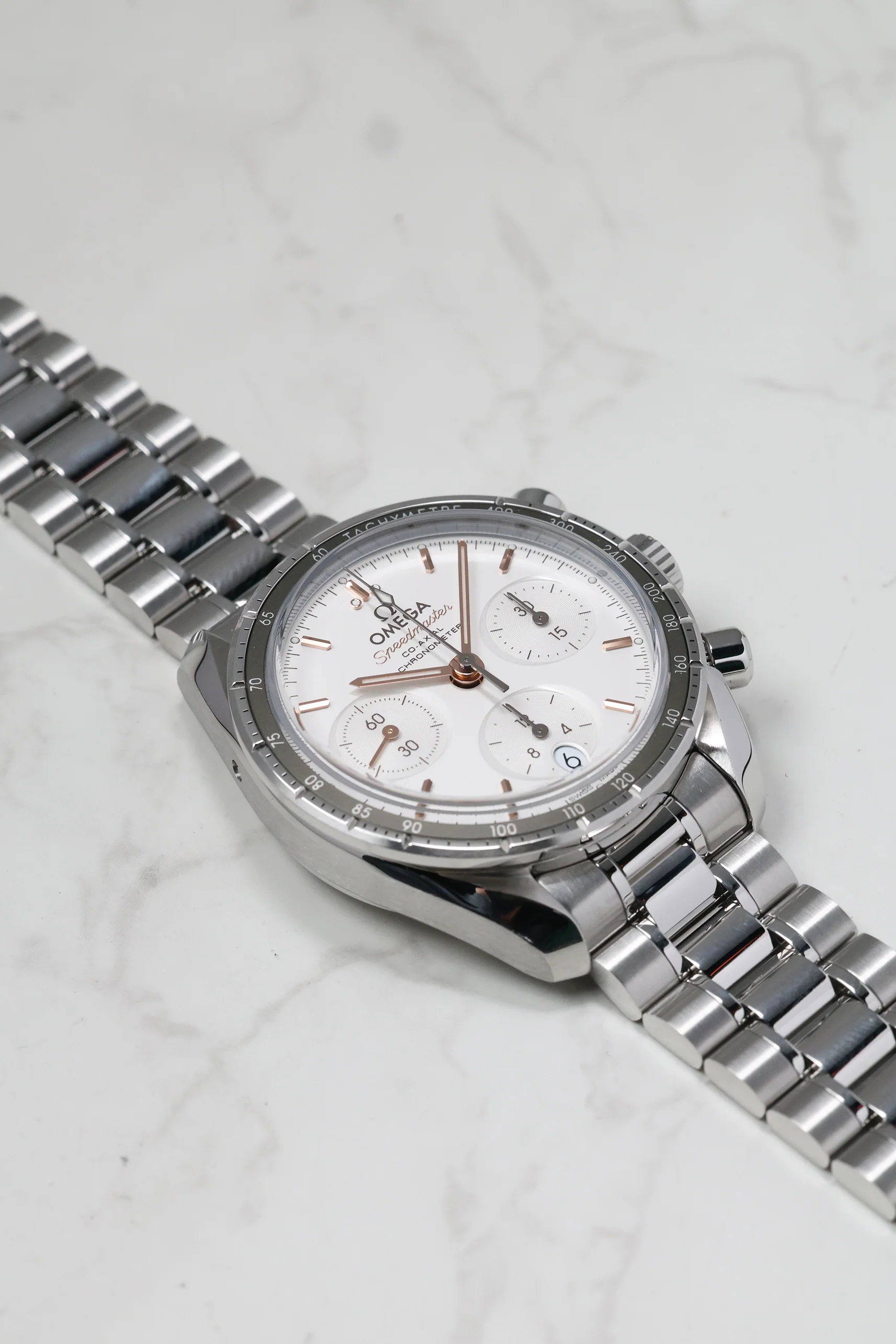 Omega Speedmaster Opaline Silver 38mm 324.30.38.50.02.001 2022 [Preowned] - Image 11