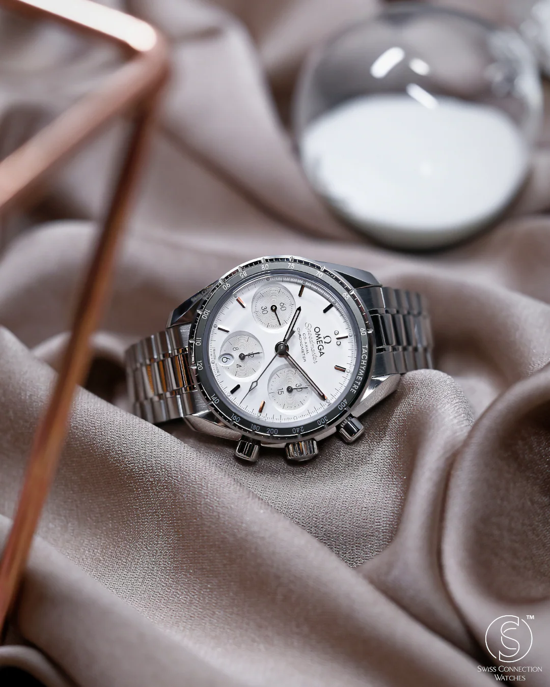 Omega Speedmaster Opaline Silver 38mm 324.30.38.50.02.001 2022 [Preowned] - Image 4