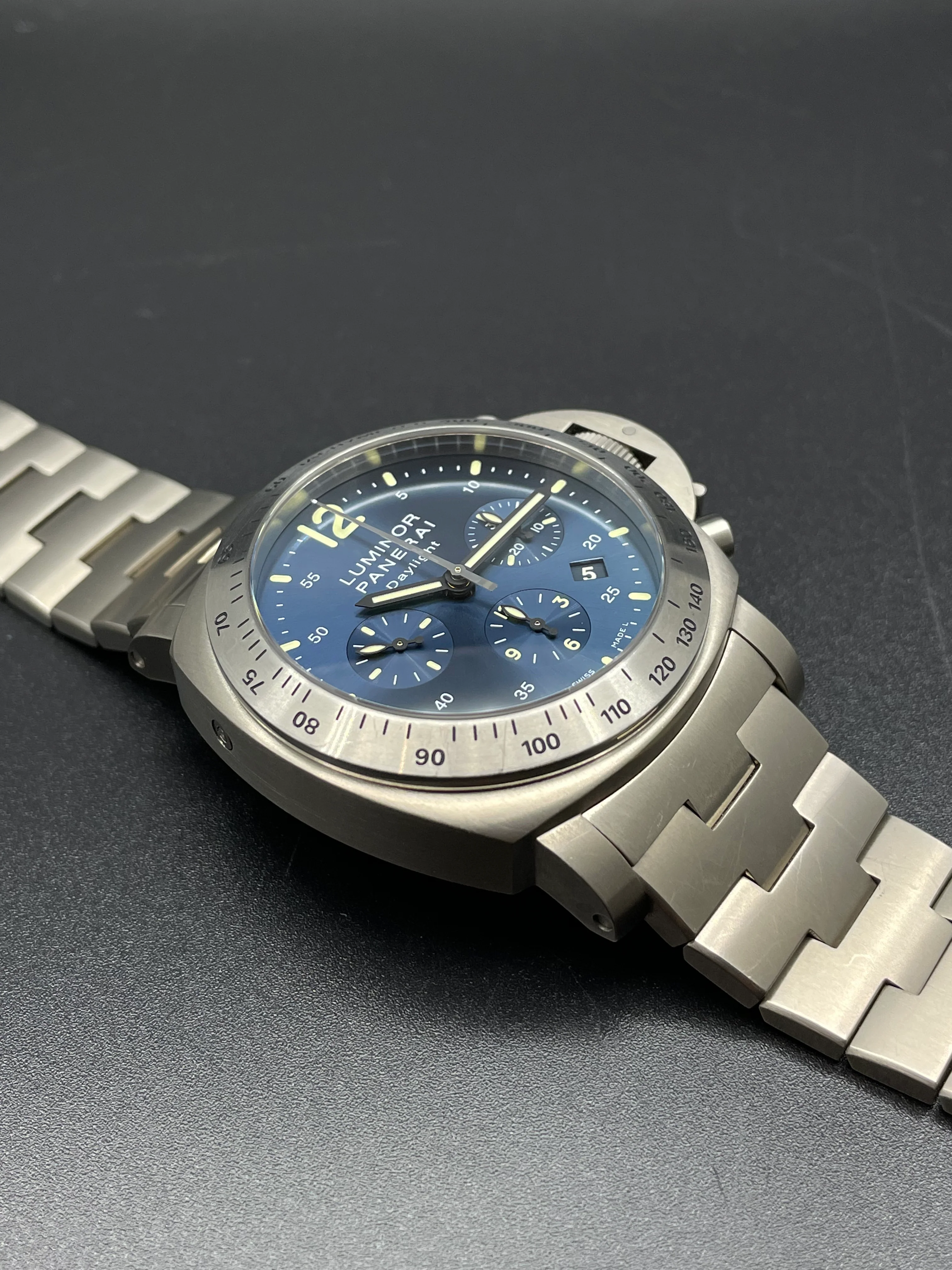 Panerai Luminor Daylight Titanium LE 44mm PAM00327 2010 [Preowned] - Image 7