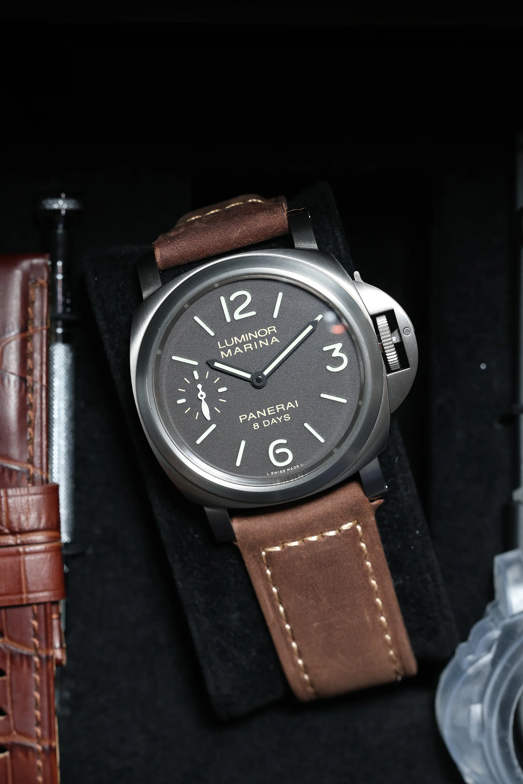 Panerai Luminor Marina Titanium 8 Days 44mm PAM00564 2014 [Preowned] - Image 4