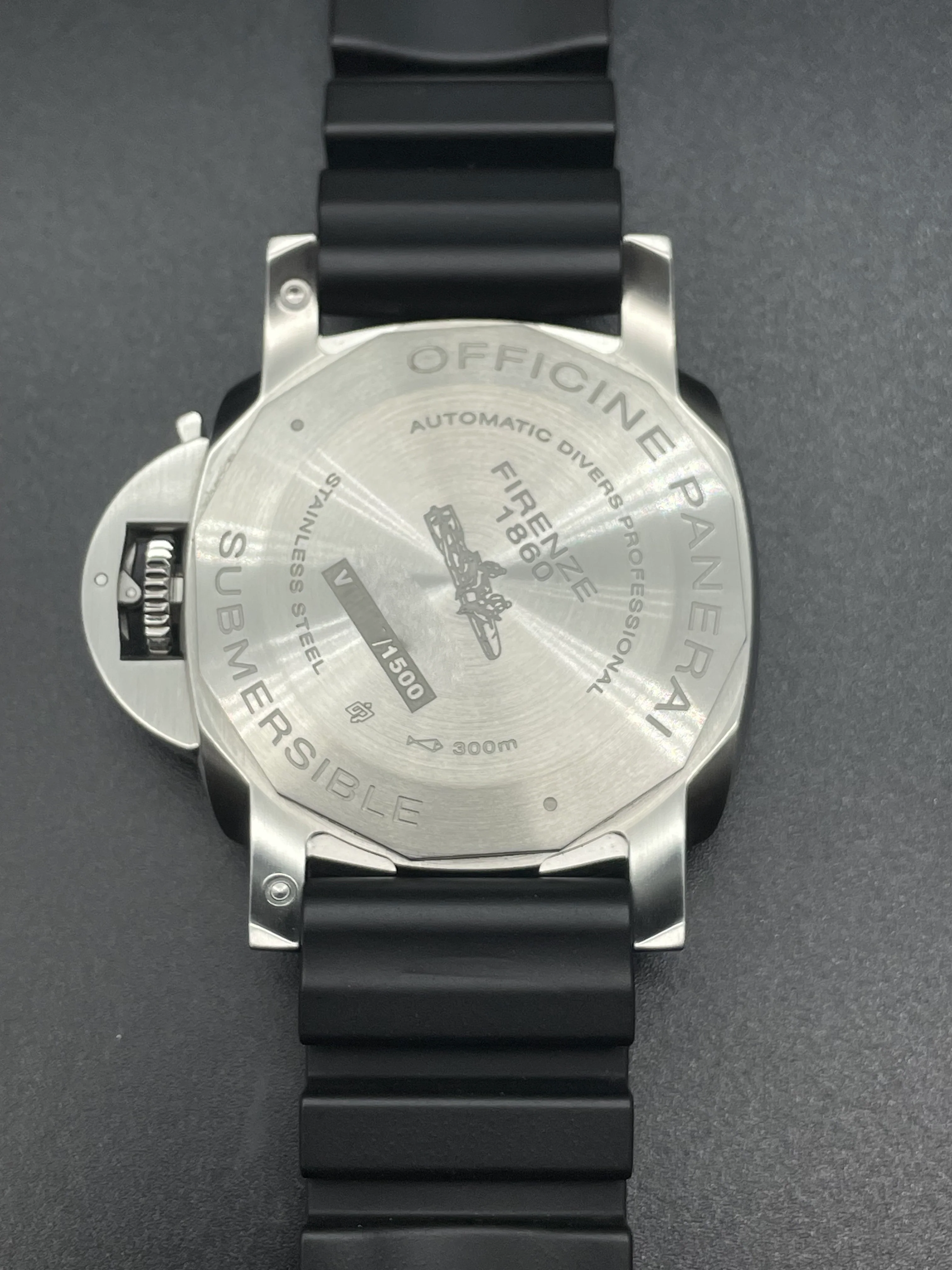 Panerai Submersible Automatic 42mm PAM00683 2019 [Preowned] - Image 18