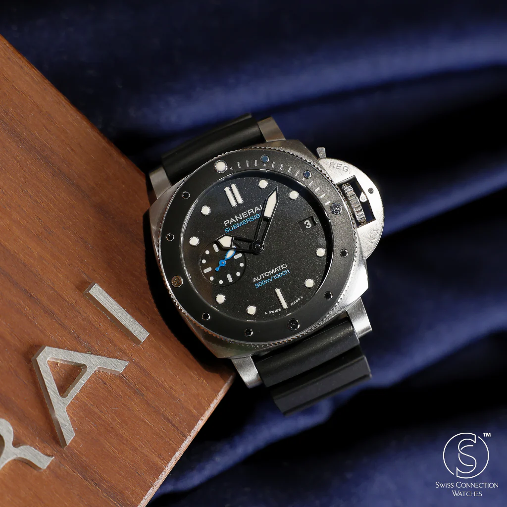 Panerai Submersible Automatic 42mm PAM02683 2024 [Preowned] - Image 4