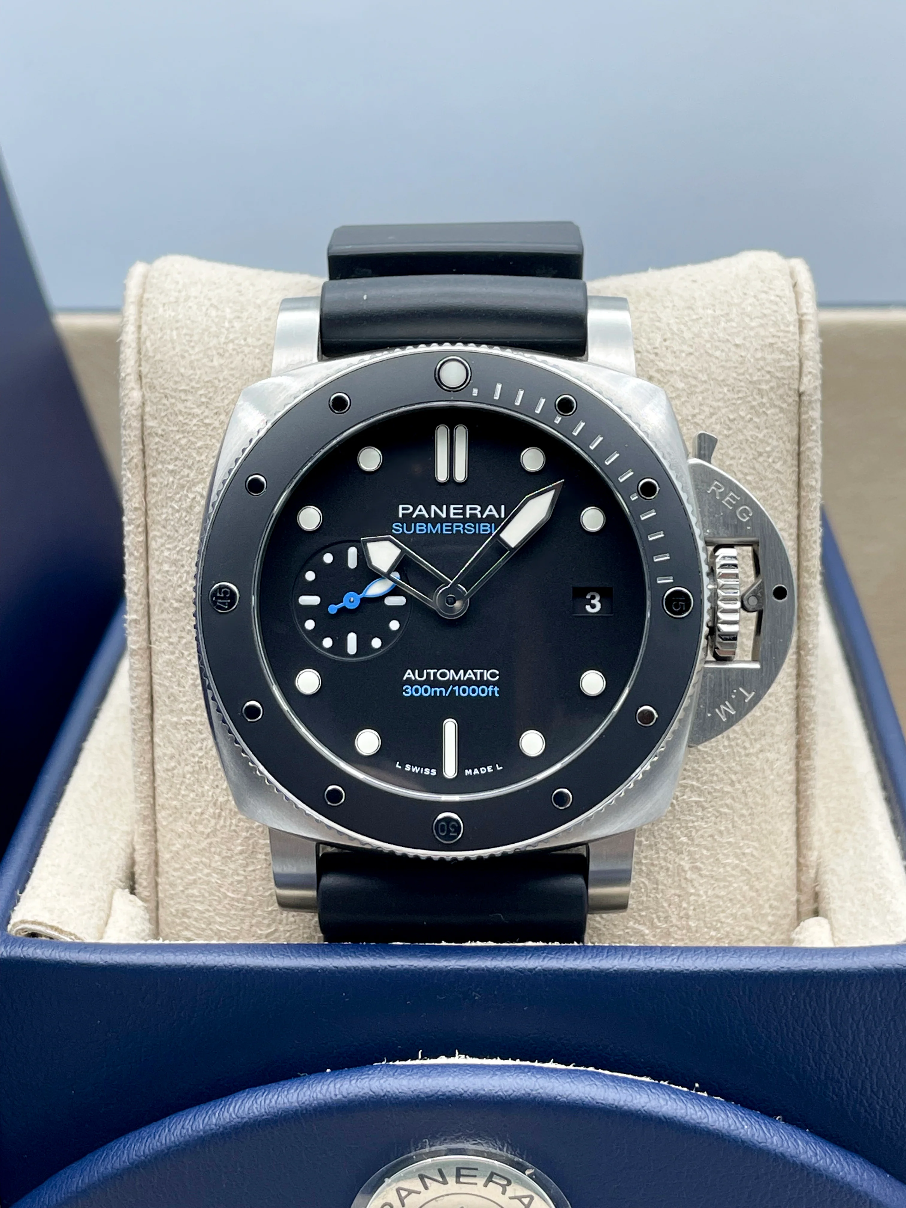 Panerai Submersible Automatic 42mm PAM02683 2024 [Preowned] - Image 7
