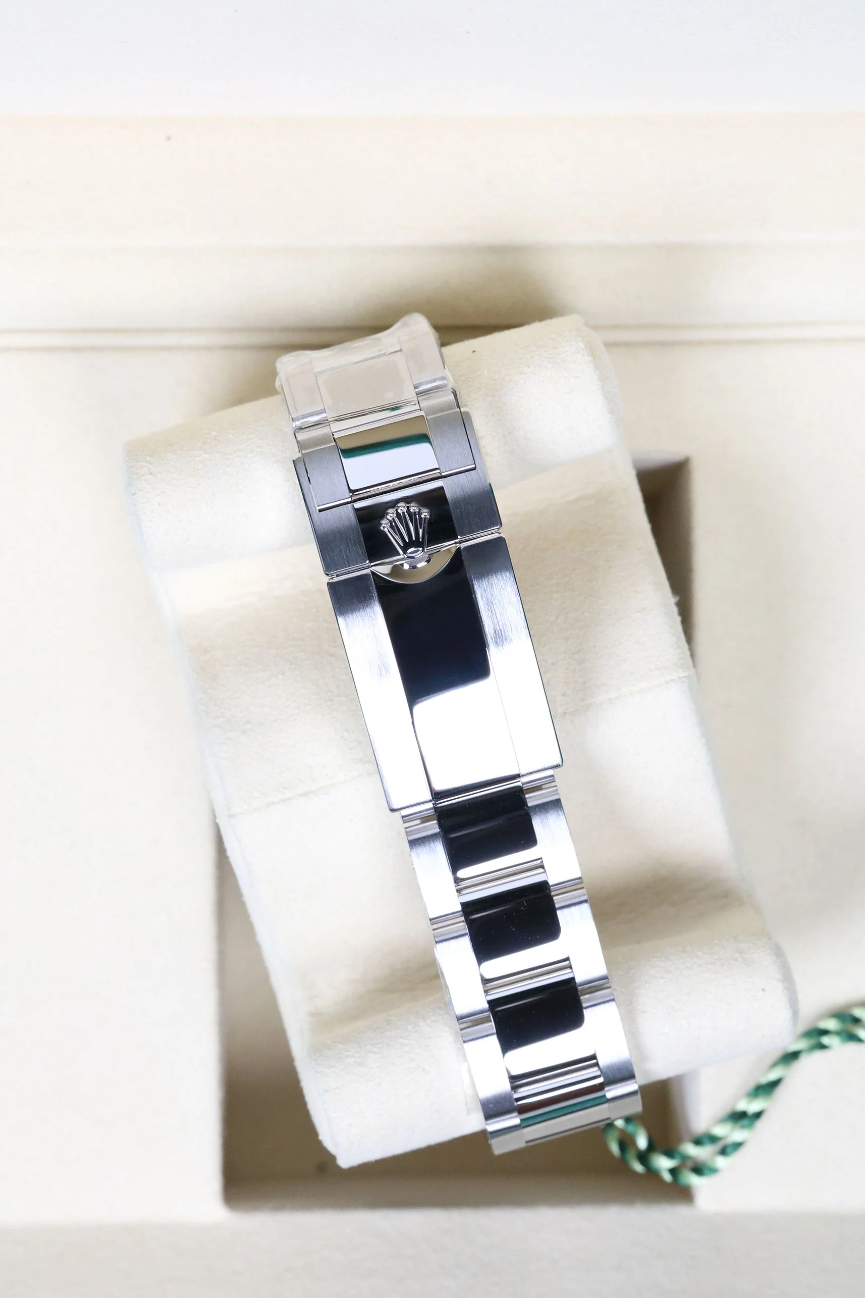 Rolex Cosmograph Daytona Steel White Panda 126500LN - Image 13