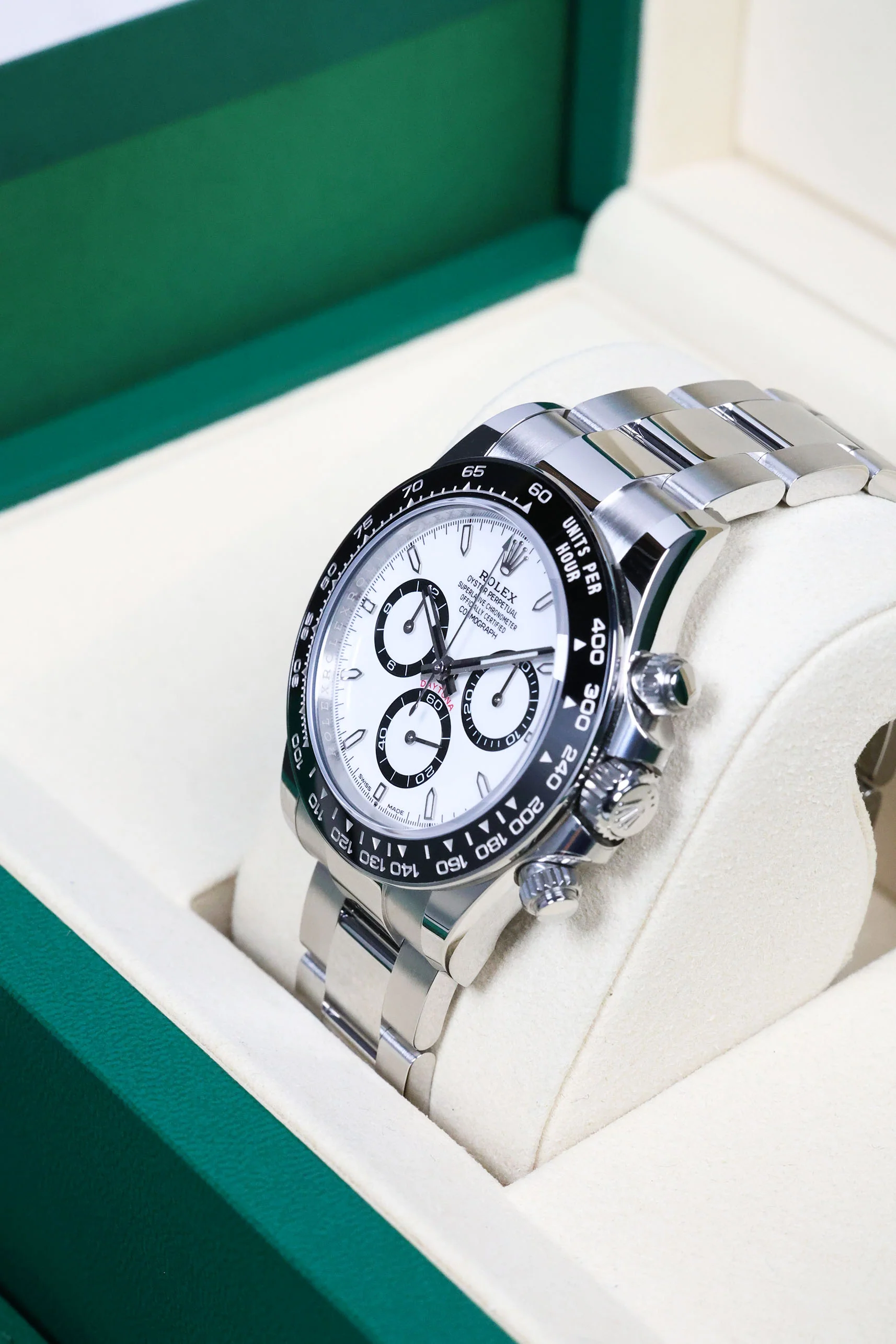 Rolex Cosmograph Daytona Steel White Panda 126500LN - Image 9