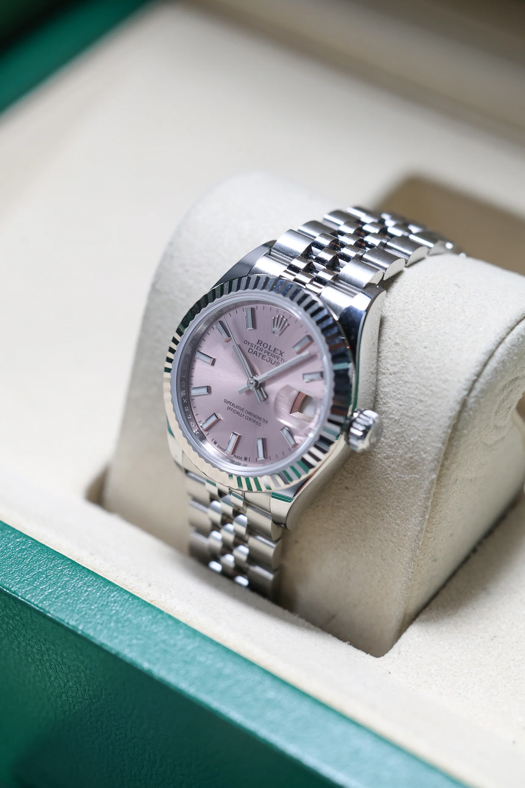 Rolex Datejust 28mm Pink Index Jubilee 279174 - Image 9