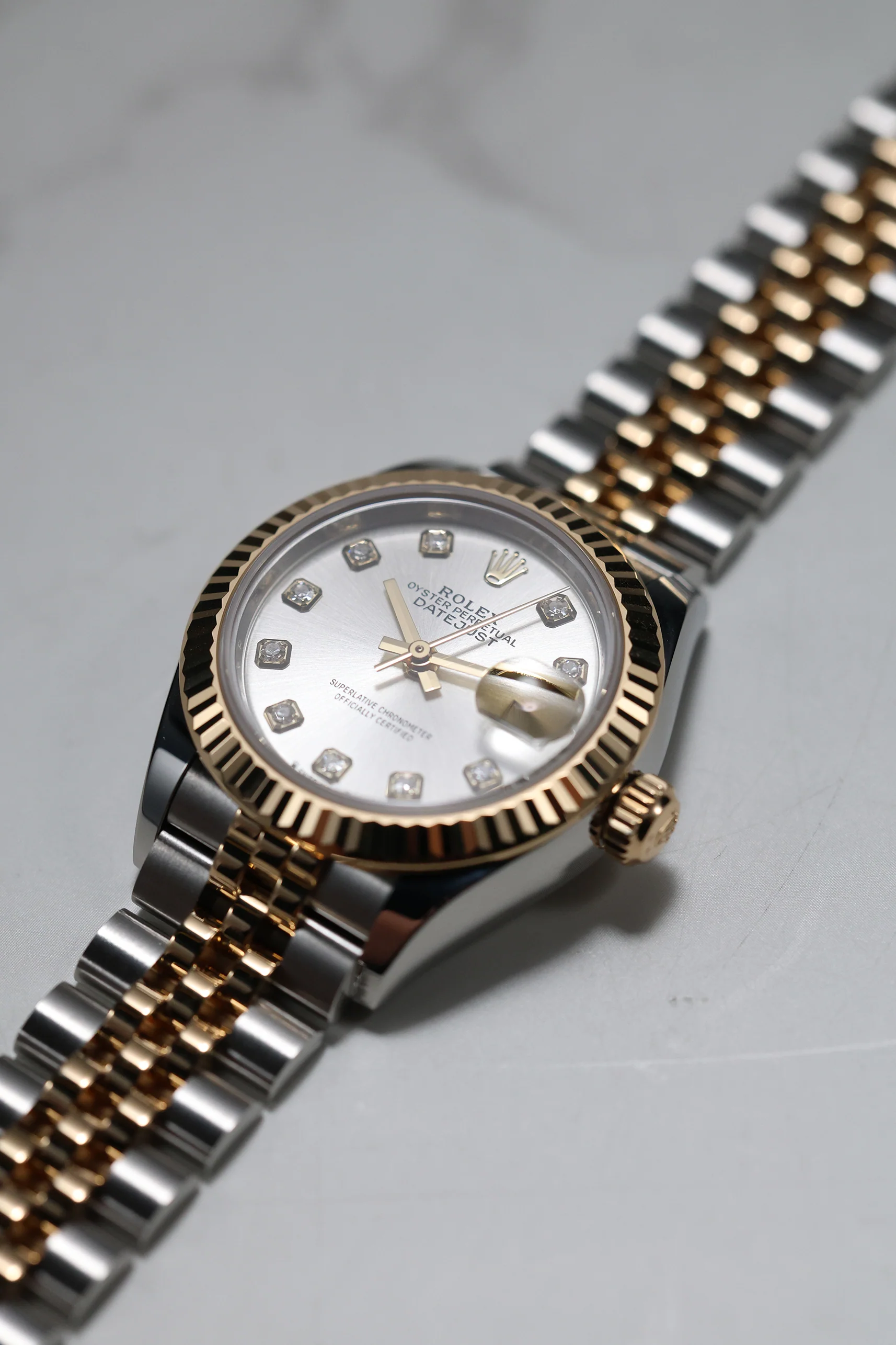 Rolex Datejust 28mm Silver 10 Diamonds Rolesor Jubilee 279173 2021 [Preowned] - Image 16
