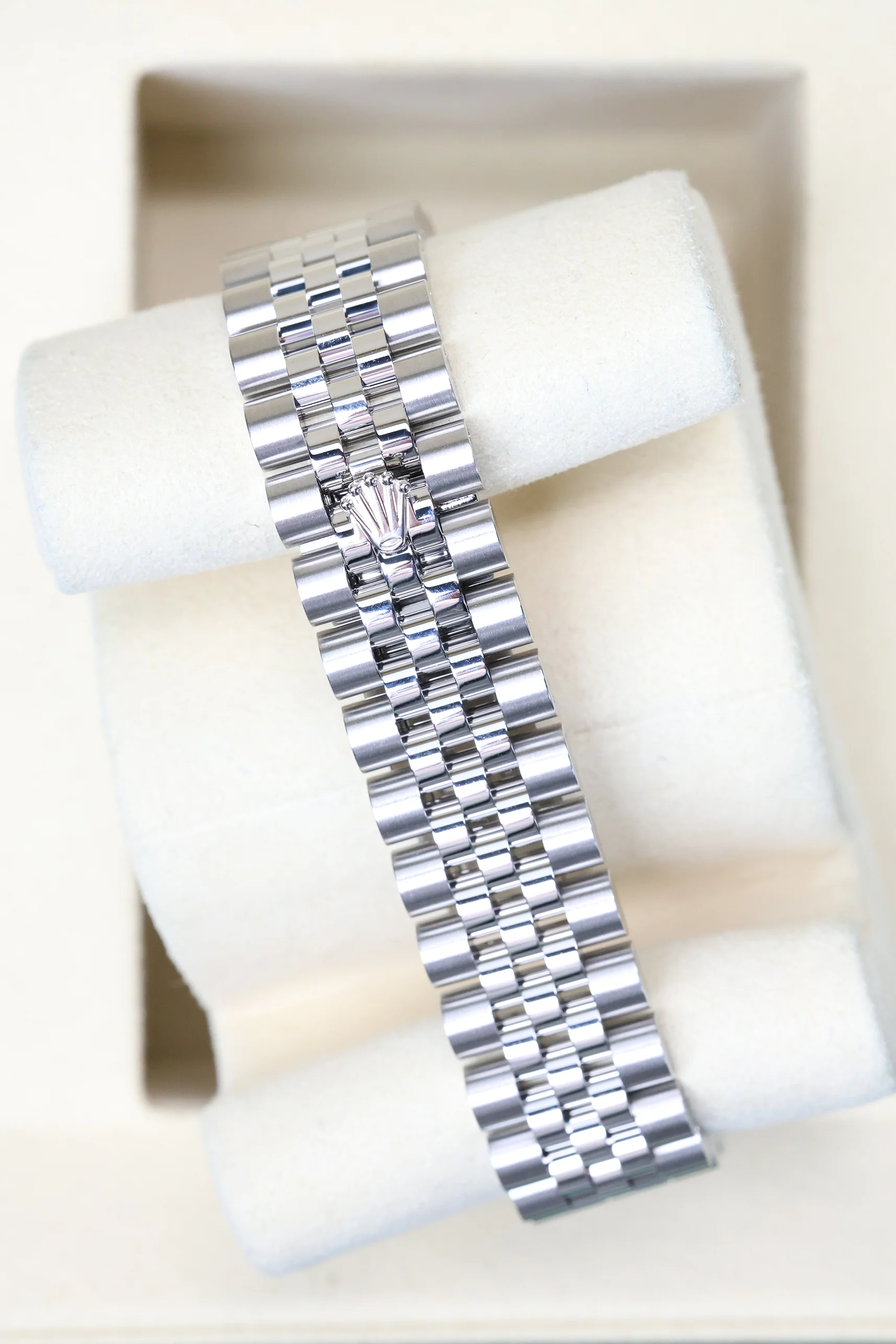 Rolex Datejust 31mm Grey Diamond VI Jubilee 278274 - Image 13