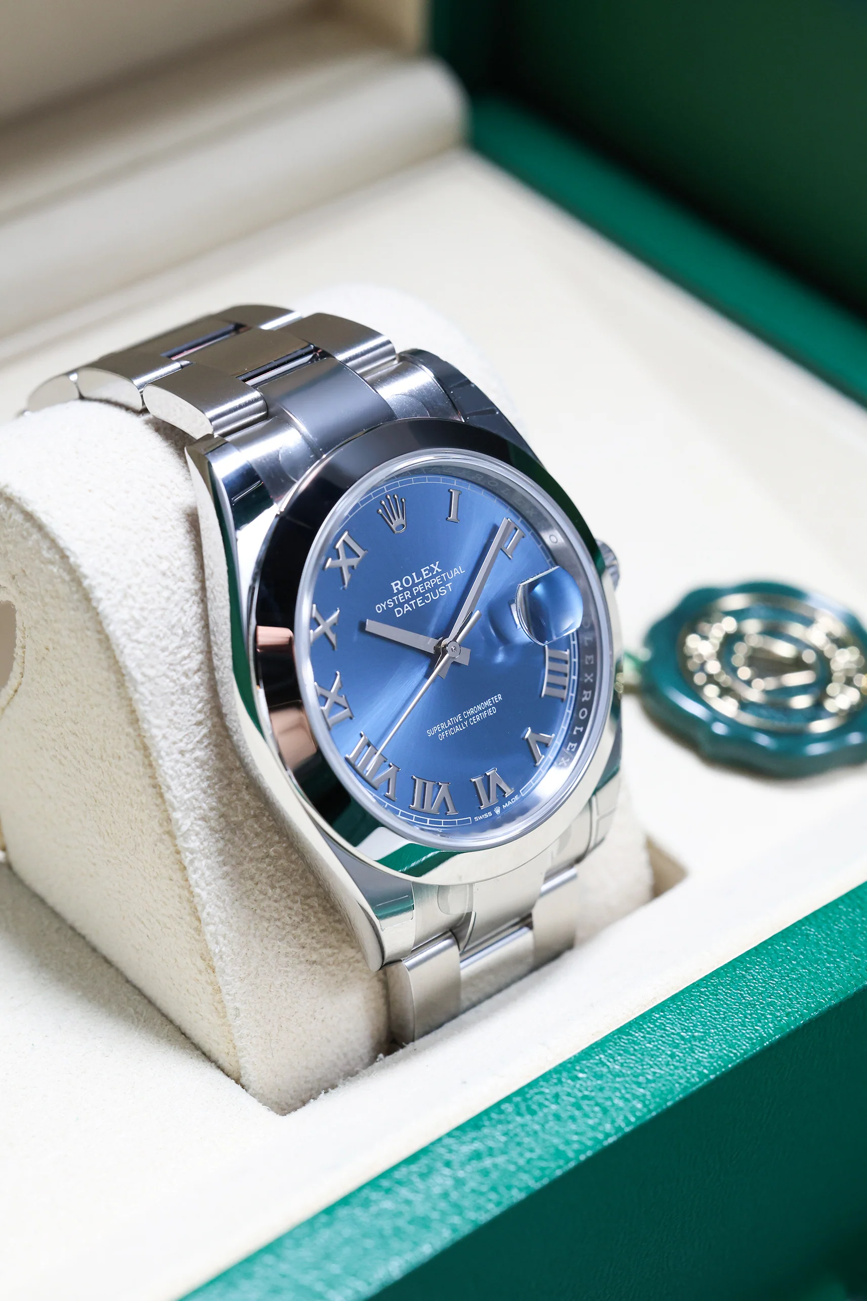 Rolex Datejust 41mm Azzurro Blue Roman 126300 - Image 9
