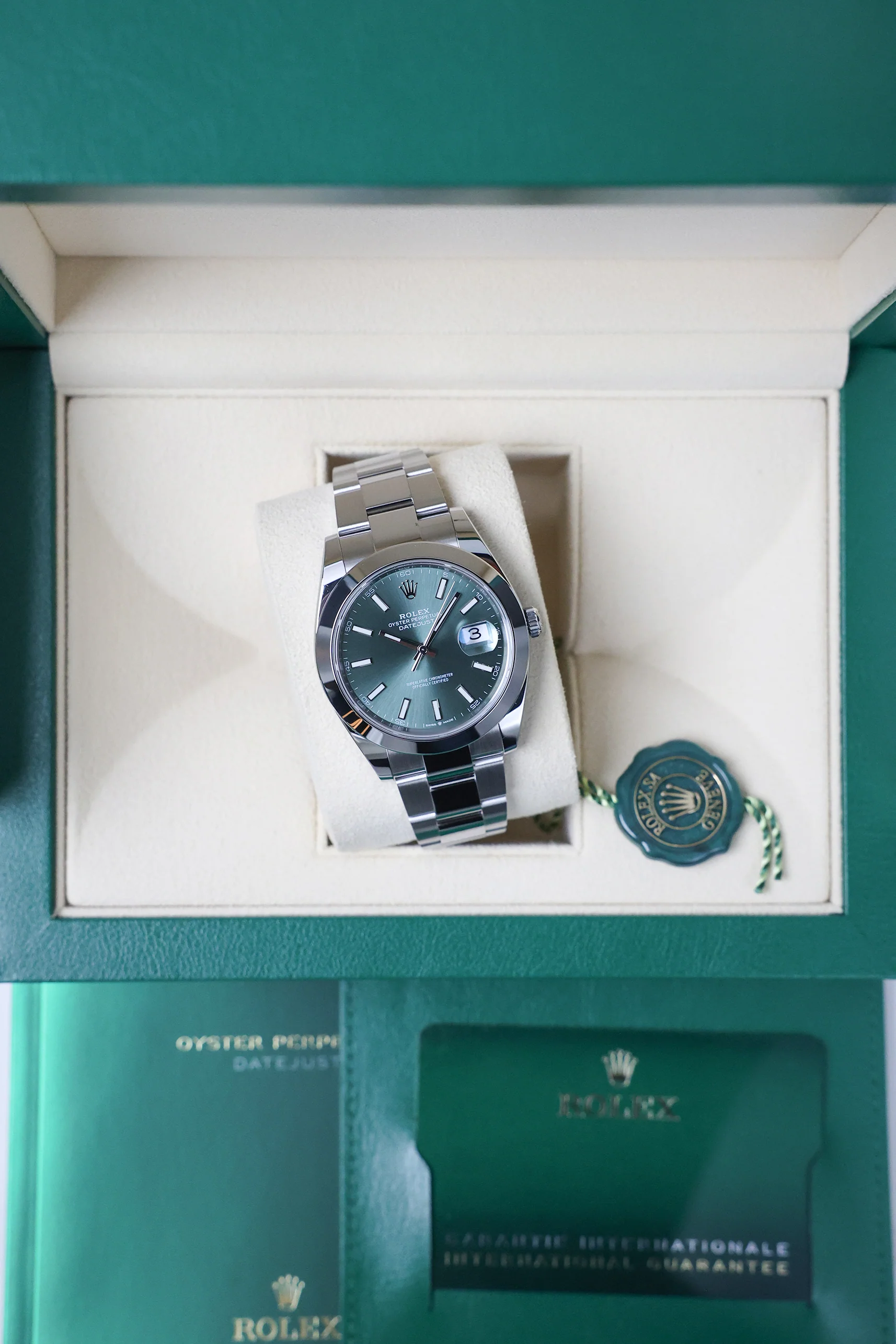 Rolex Datejust 41mm Mint Green Oyster 126300 2023 [Preowned] - Image 18