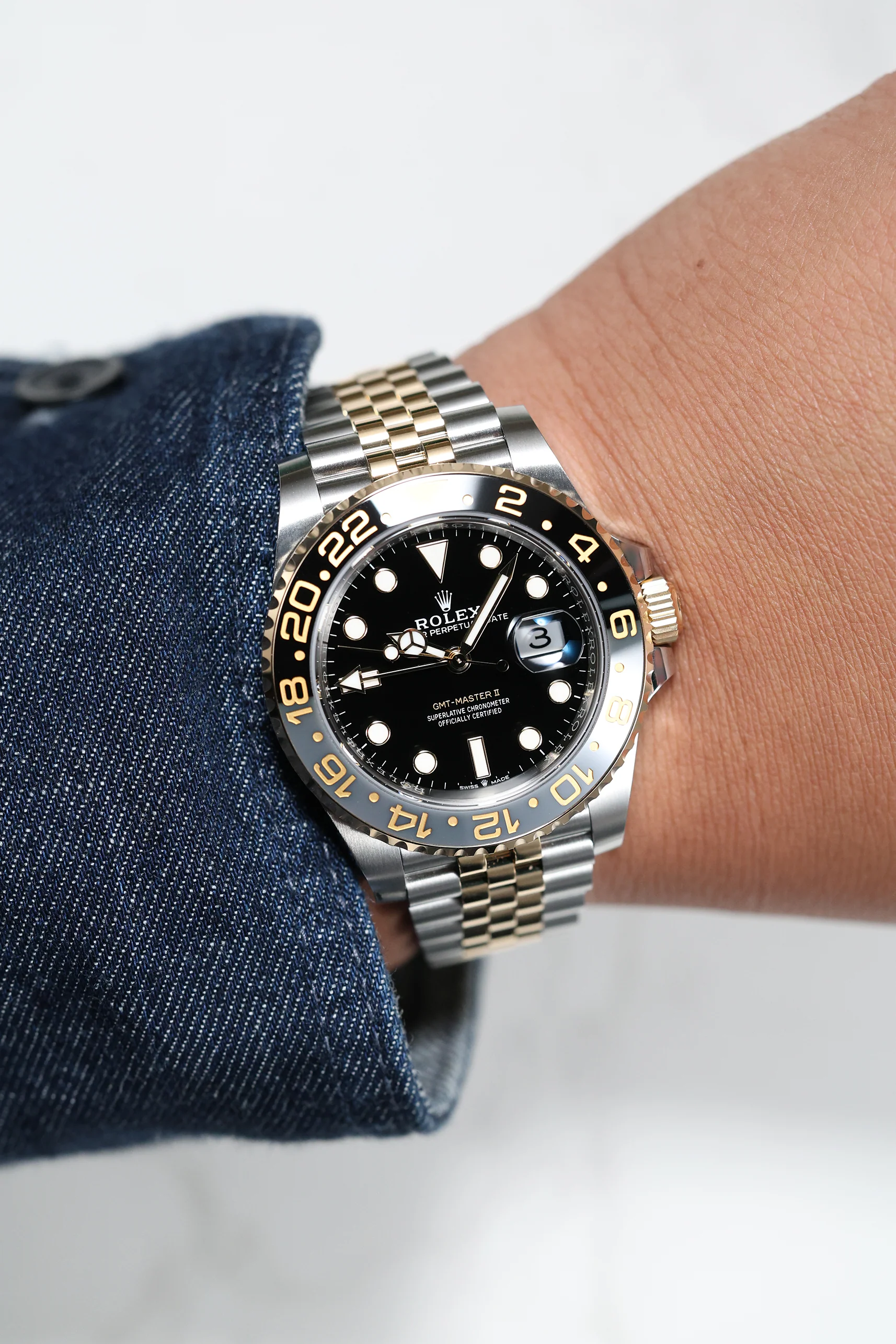 Rolex GMT Master II Steel & YG 126713GRNR - Image 6