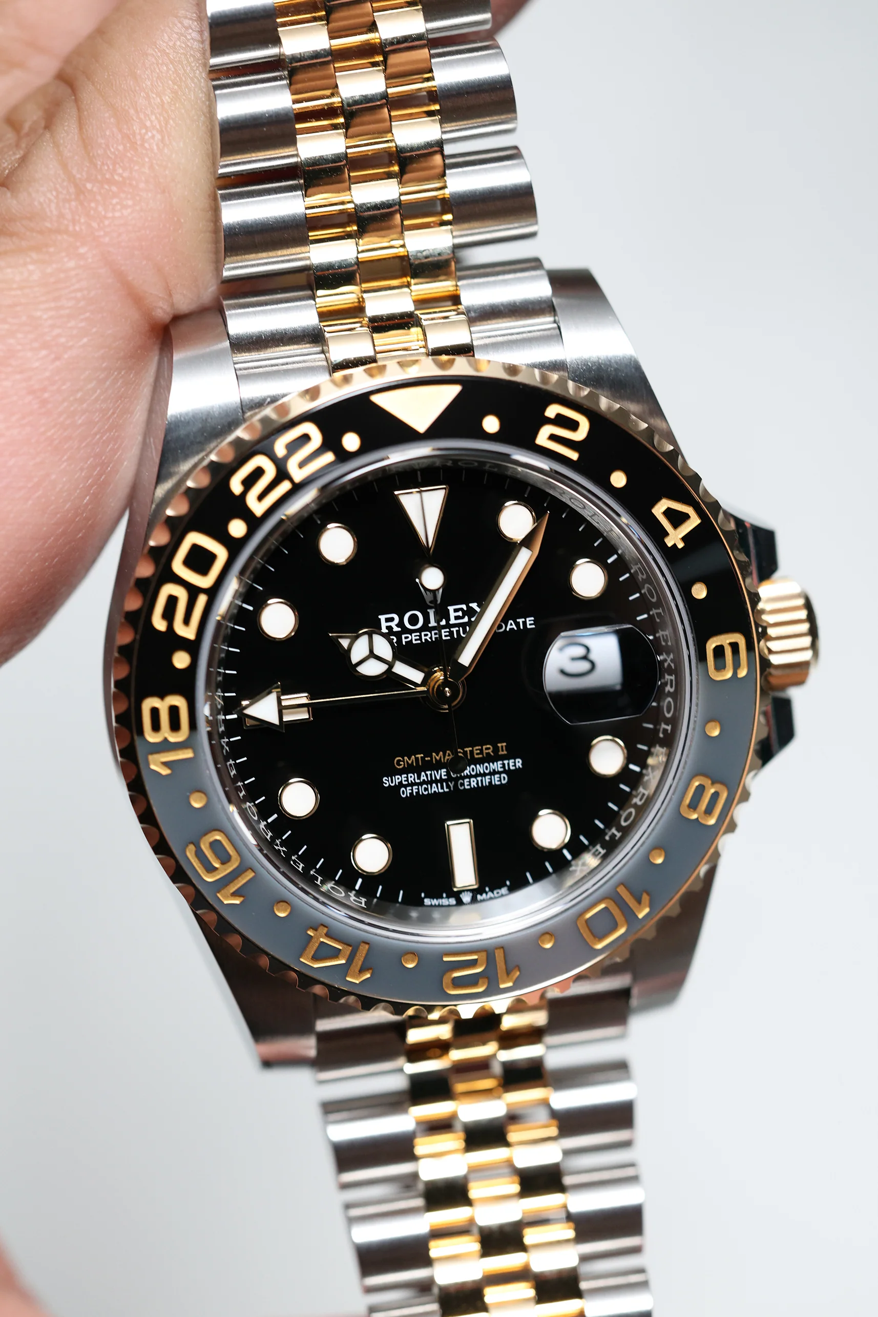 Rolex GMT Master II Steel & YG 126713GRNR - Image 7