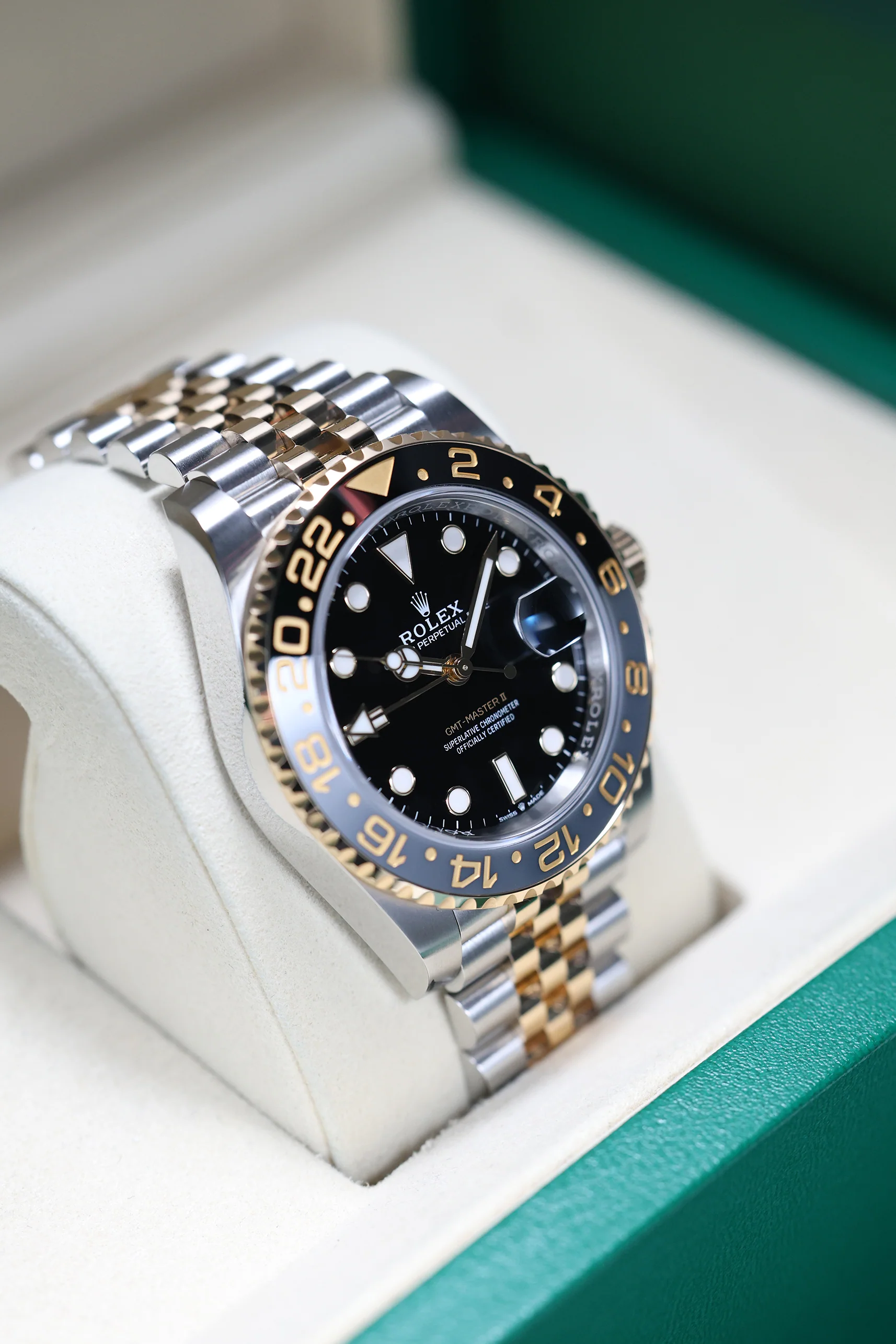 Rolex GMT Master II Steel & YG 126713GRNR - Image 9