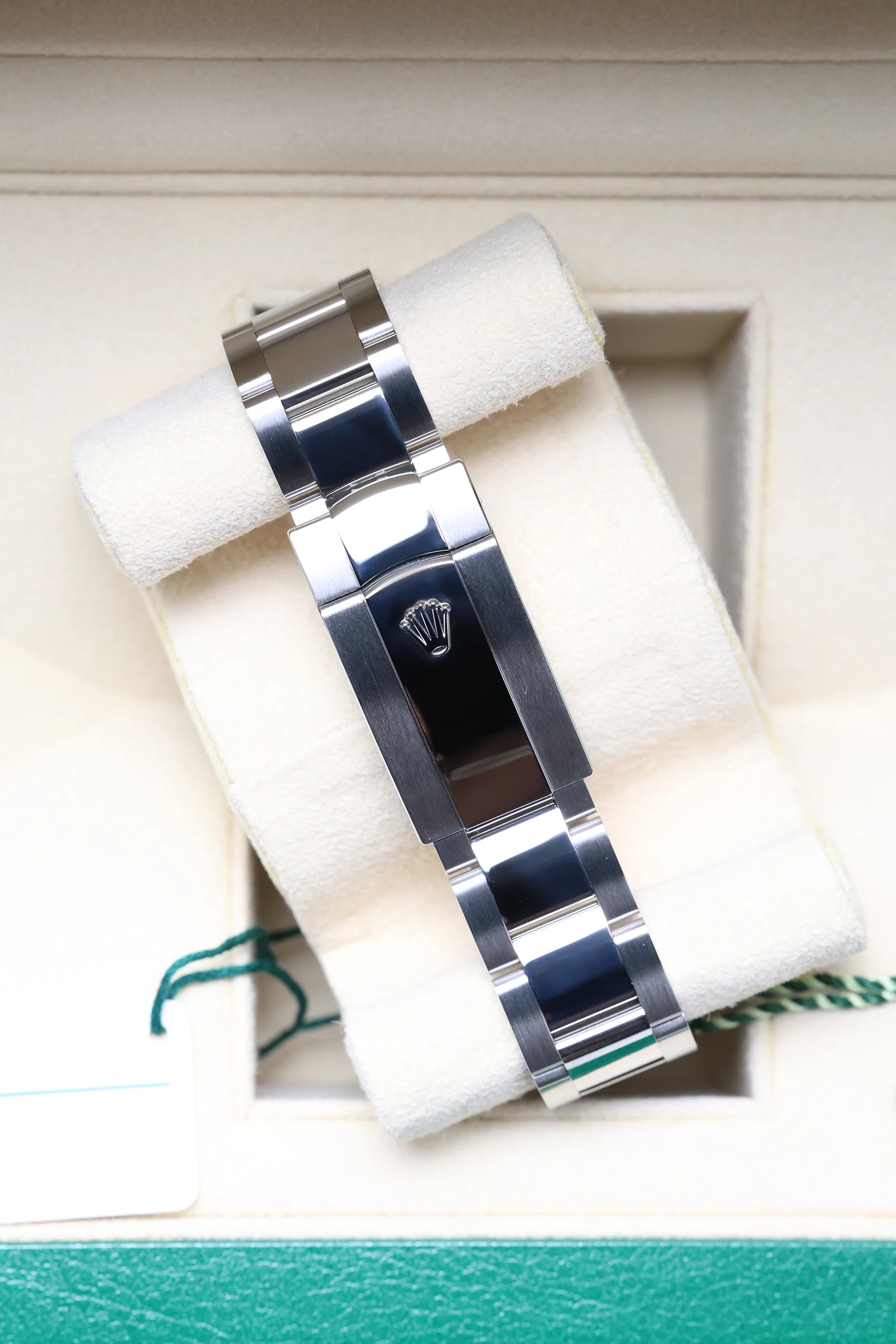Rolex Milgauss 40mm 116400GV Z-Blue NFC Card 2021 [Preowned] - Image 17