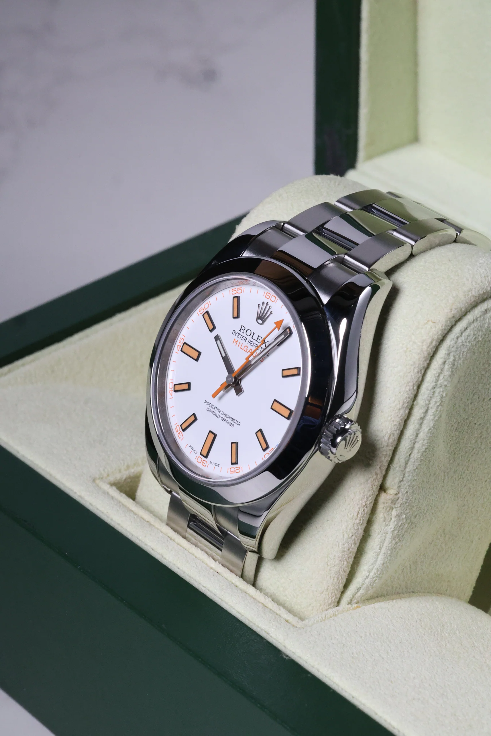 Rolex Milgauss White Dial 40mm 116400 2010 [Preowned] - Image 9