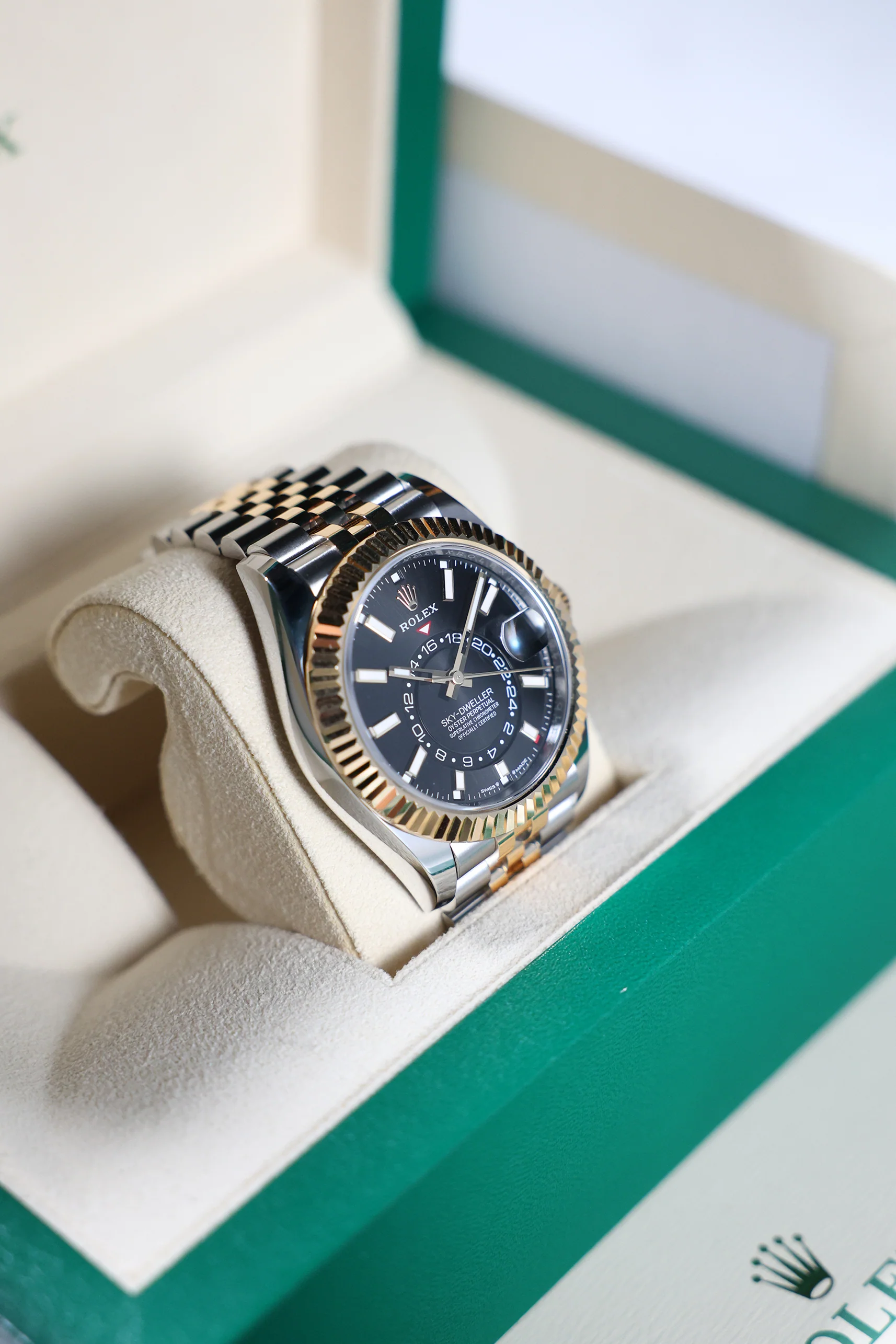 Rolex Sky Dweller Steel Rolesor Bright Black on Jubilee 336933 2024 [Preowned] - Image 10