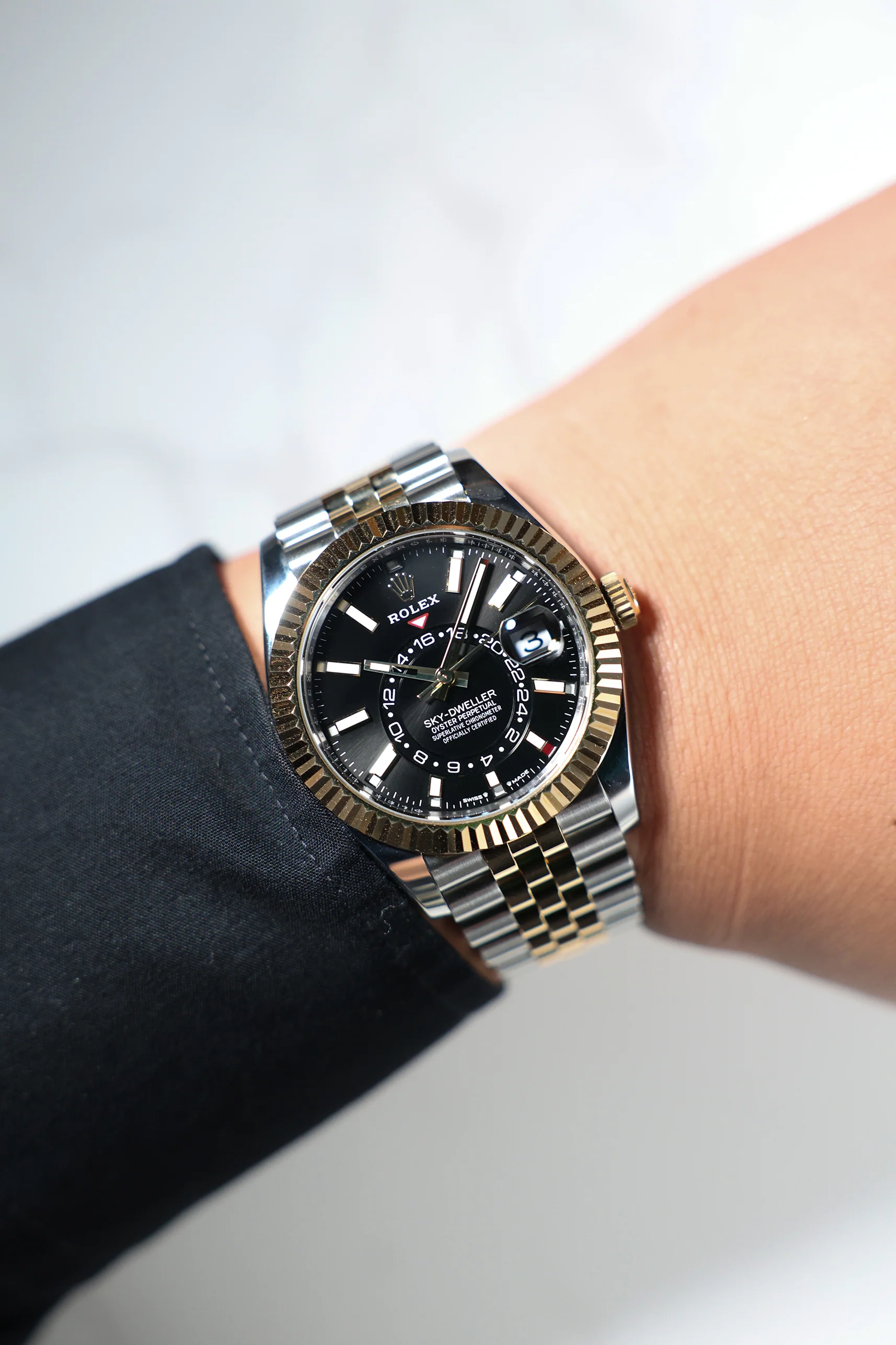 Rolex Sky Dweller Steel Rolesor Bright Black on Jubilee 336933 2024 [Preowned] - Image 6