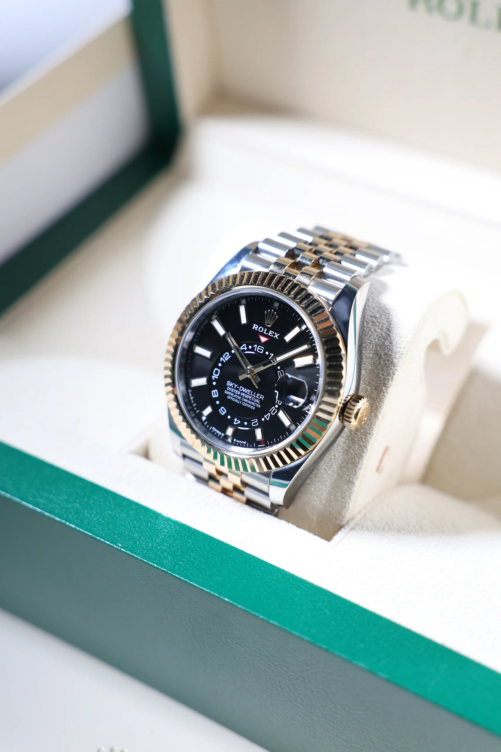 Rolex Sky Dweller Steel Rolesor Bright Black on Jubilee 336933 2024 [Preowned] - Image 9