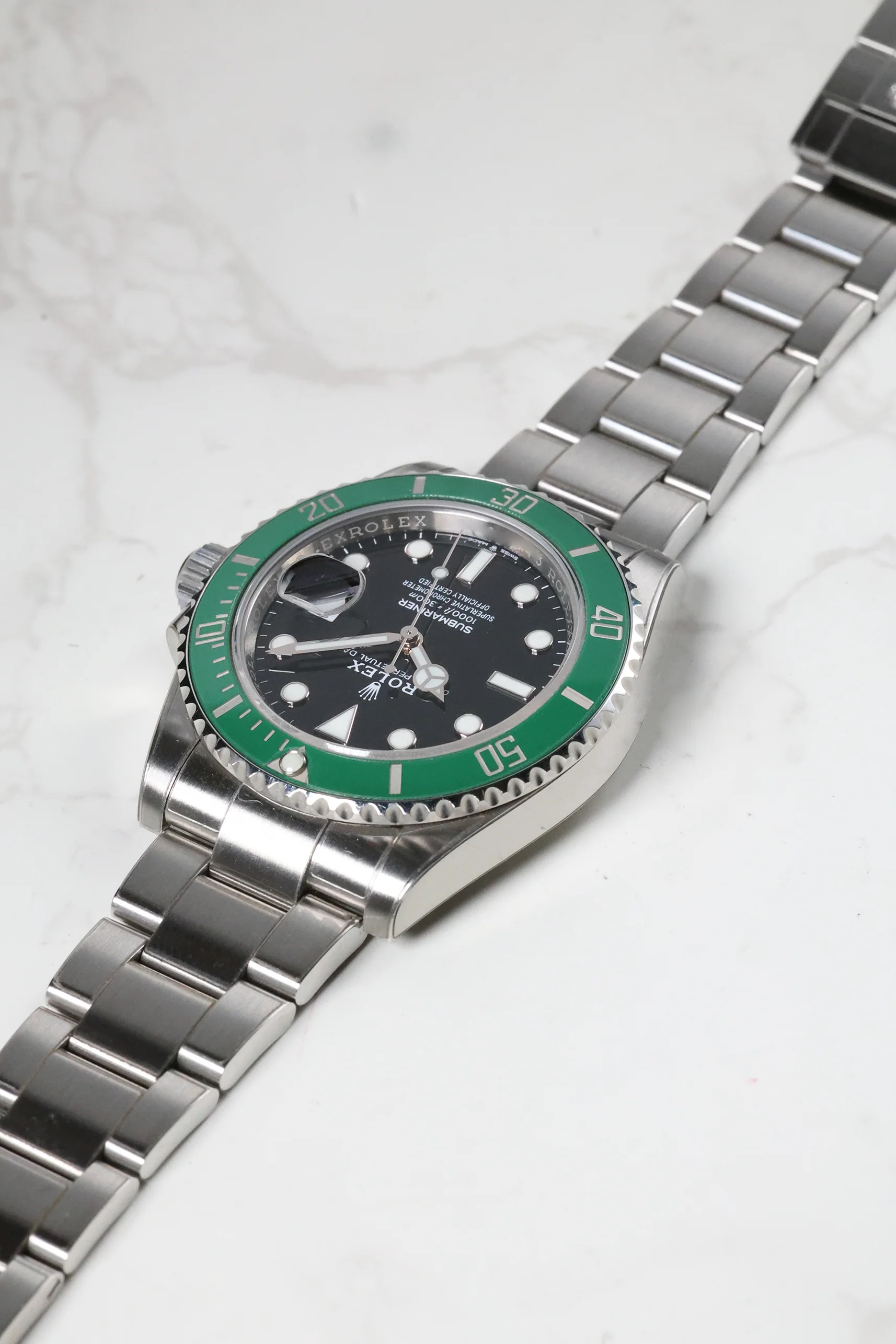 Rolex Submariner Date Green 126610LV MK1 2022 [Preowned] - Image 13