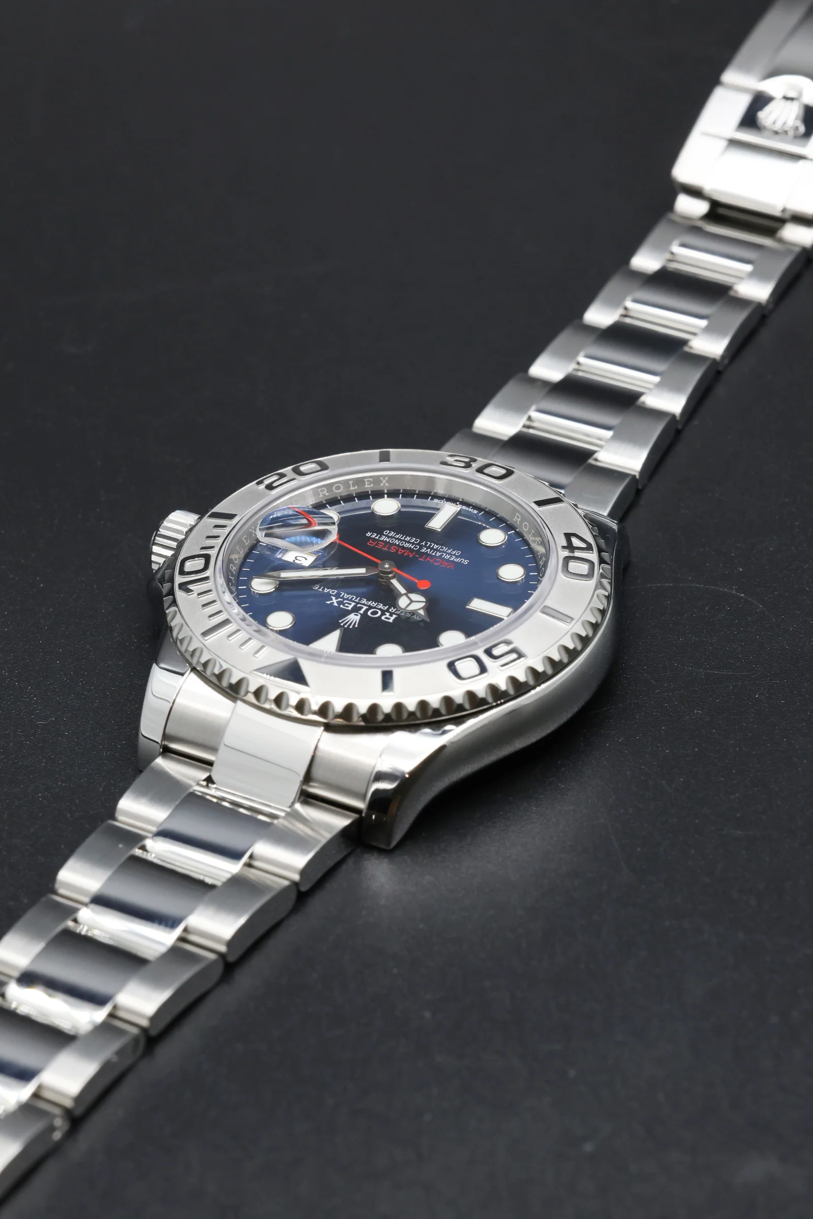 Rolex Yachtmaster Blue 40mm 116622 2018 [Preowned] - Image 9