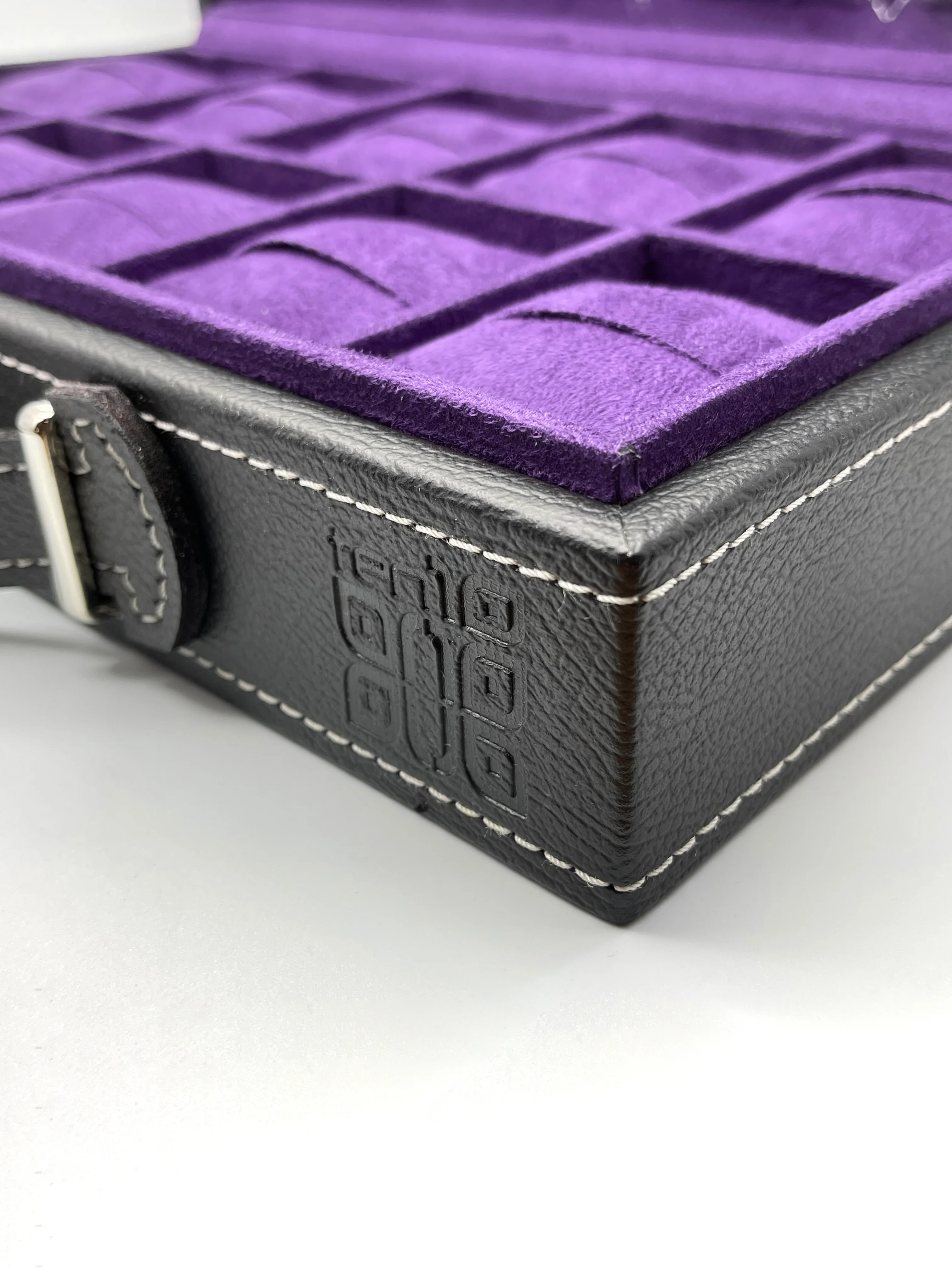 Ten10 Oscar Ver.2 Watch Box for 10 Watches (Black Exterior & Purple Interior) - Image 4