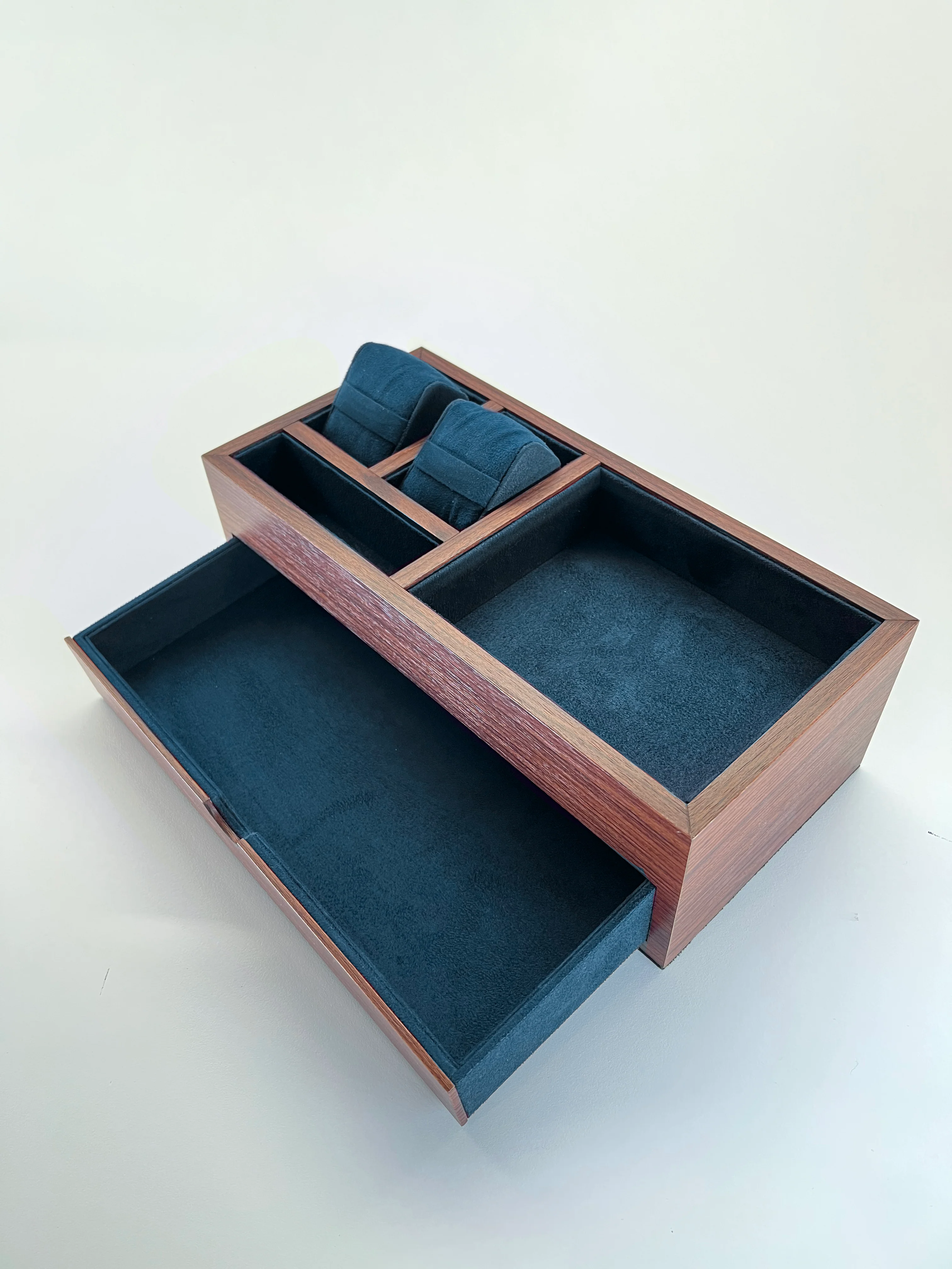 Ten10 Yanis Table Top Valet (BrownExterior & Dark Blue Interior) - Image 3