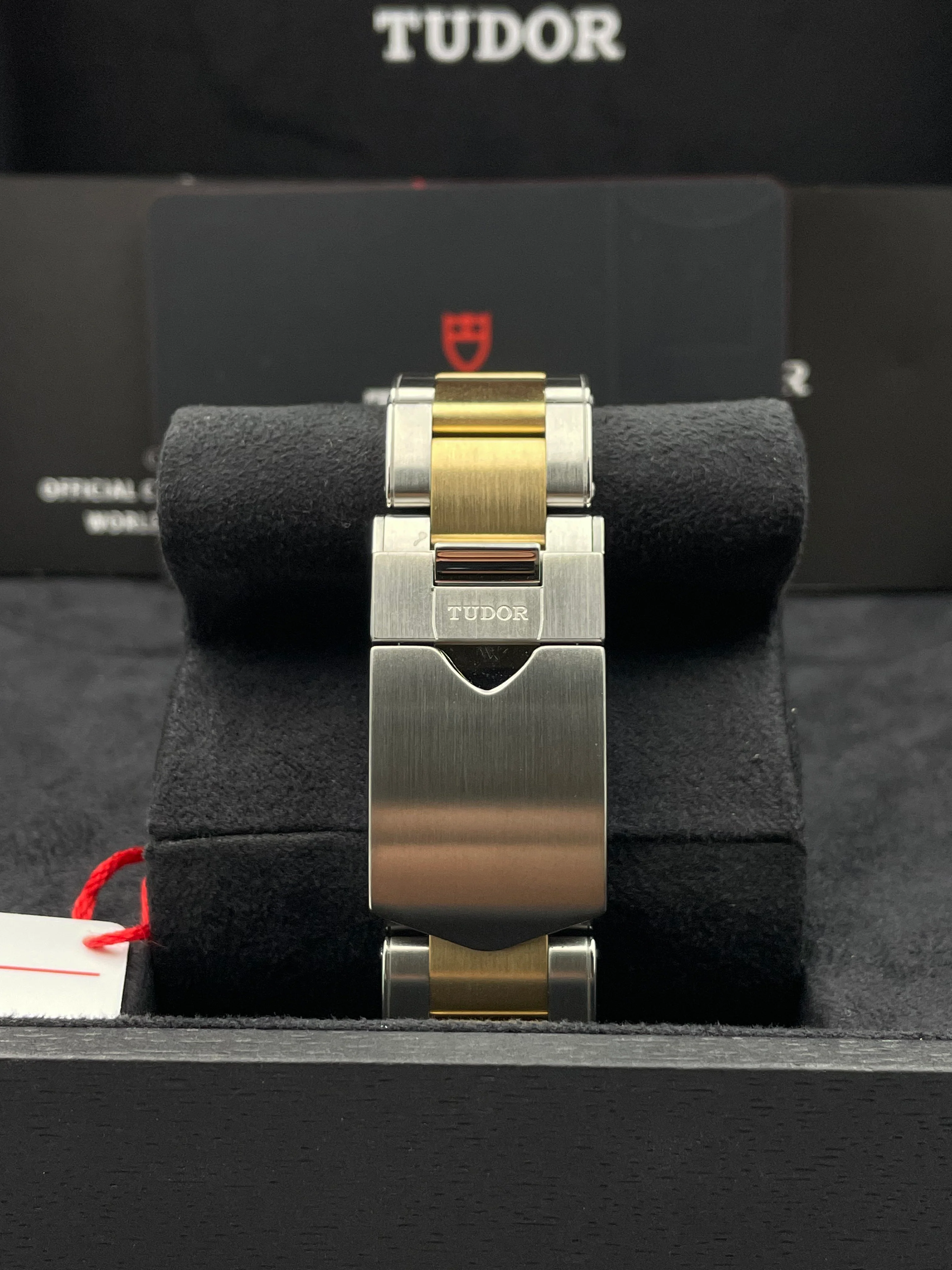 Tudor Black Bay GMT S&G 79833MN 2022 [Preowned] - Image 14