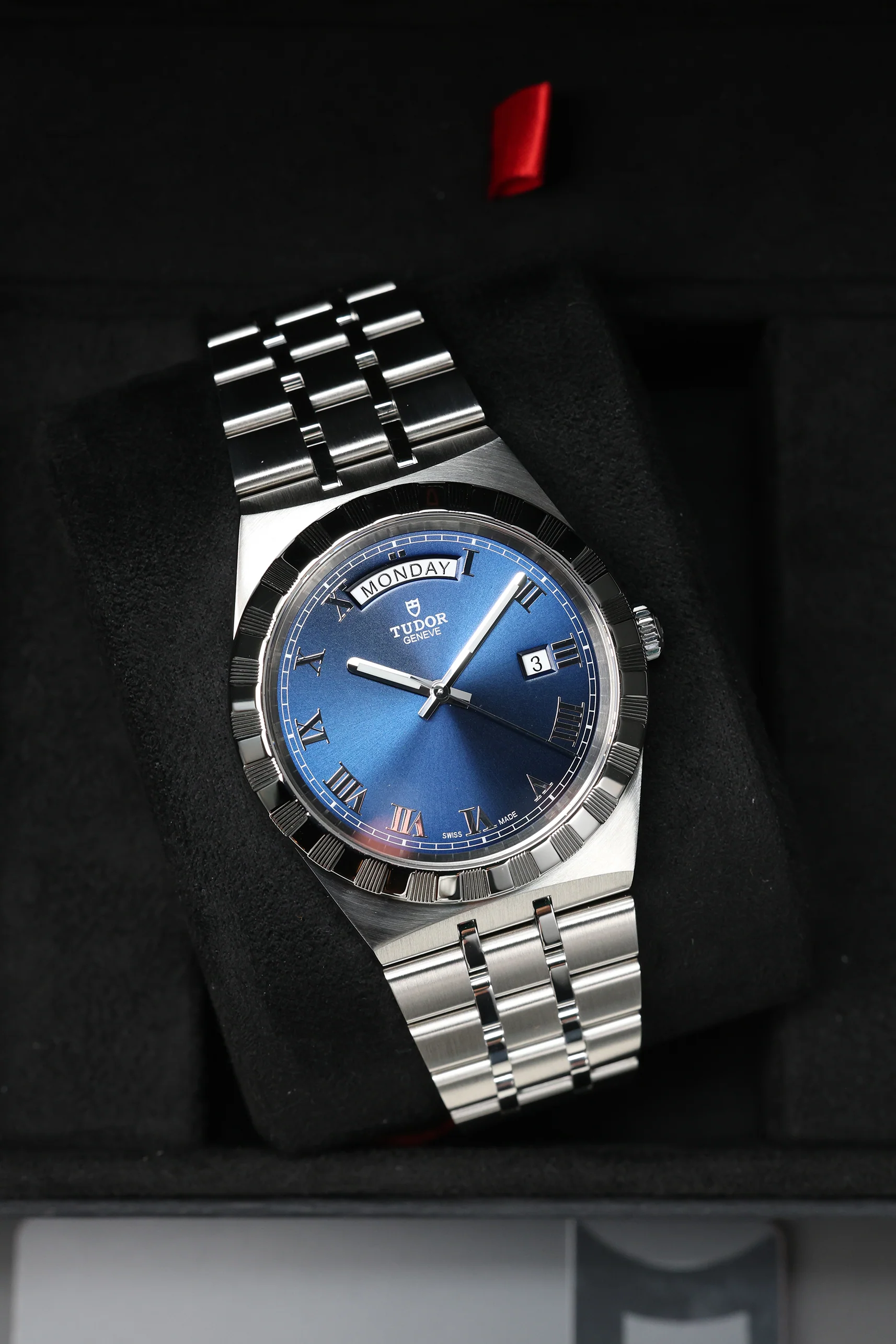 Tudor Royal 41mm Blue 28600 2025 [Preowned] - Image 8